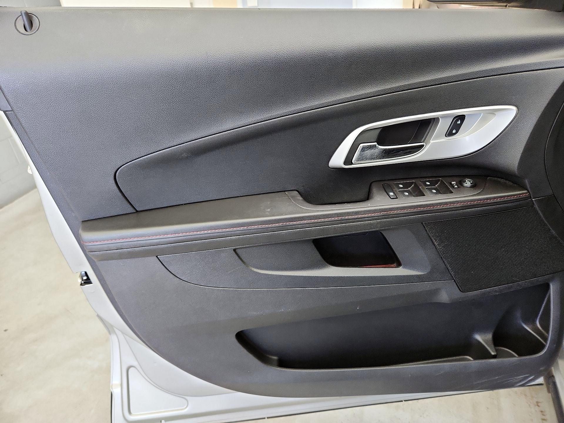 Thumbnail: 2014 Chevrolet Equinox - 12