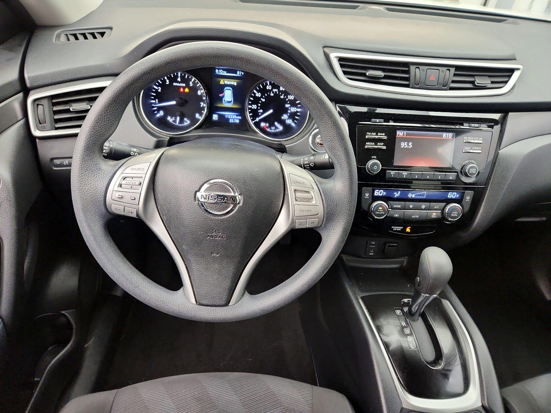 Thumbnail: 2016 Nissan Rogue - 10