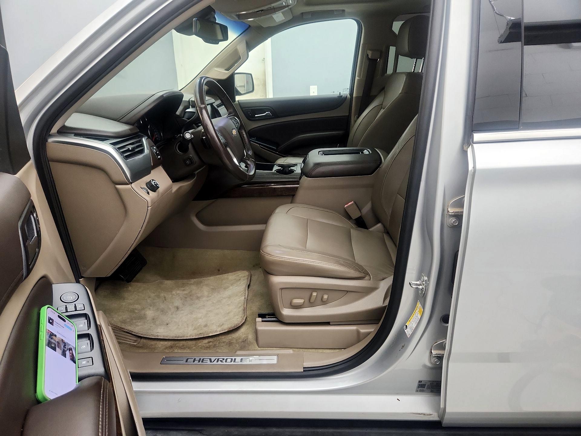 Thumbnail: 2018 Chevrolet Suburban - 11
