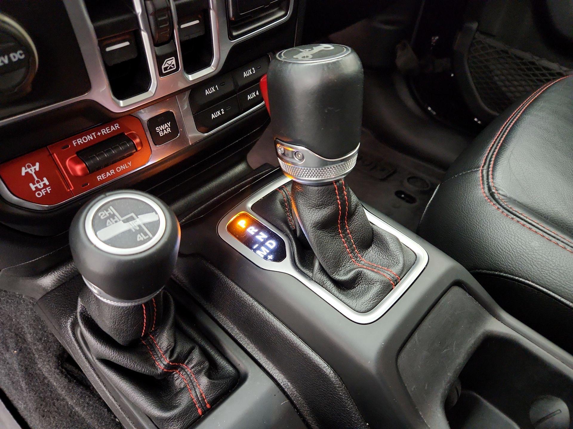 Thumbnail: 2018 Jeep Wrangler - 17