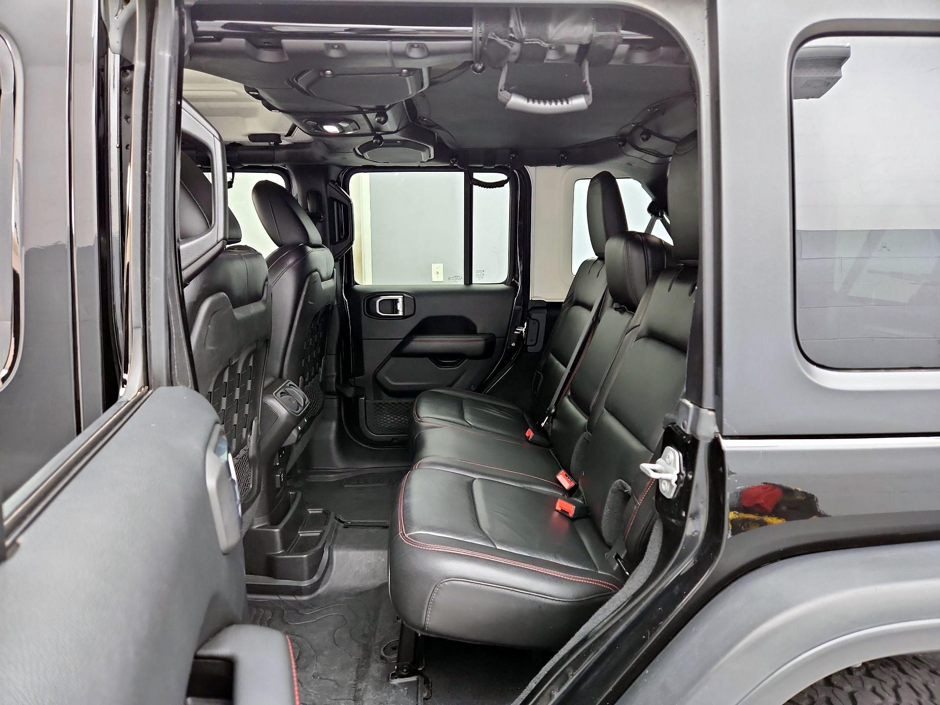 Thumbnail: 2018 Jeep Wrangler - 19