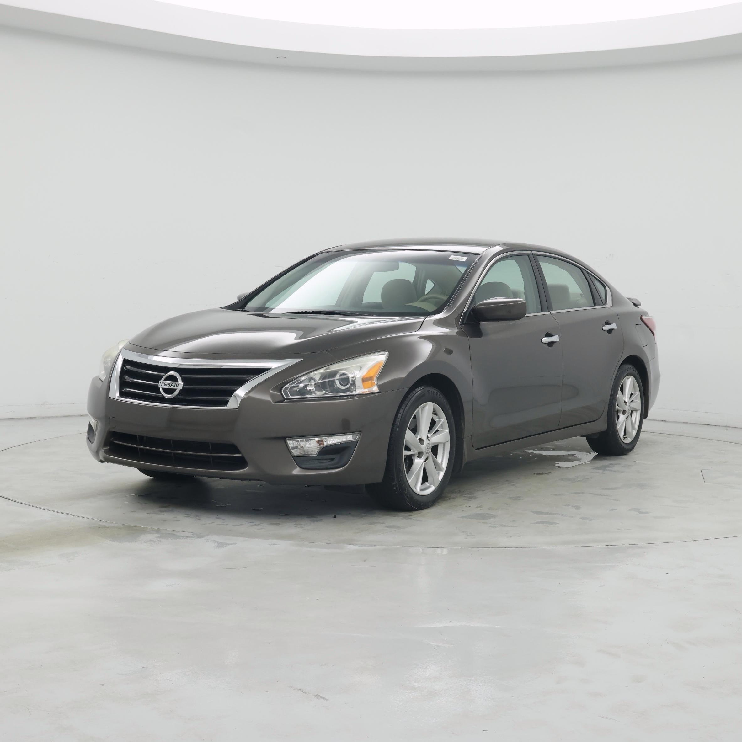 Thumbnail: 2013 Nissan Altima - 4
