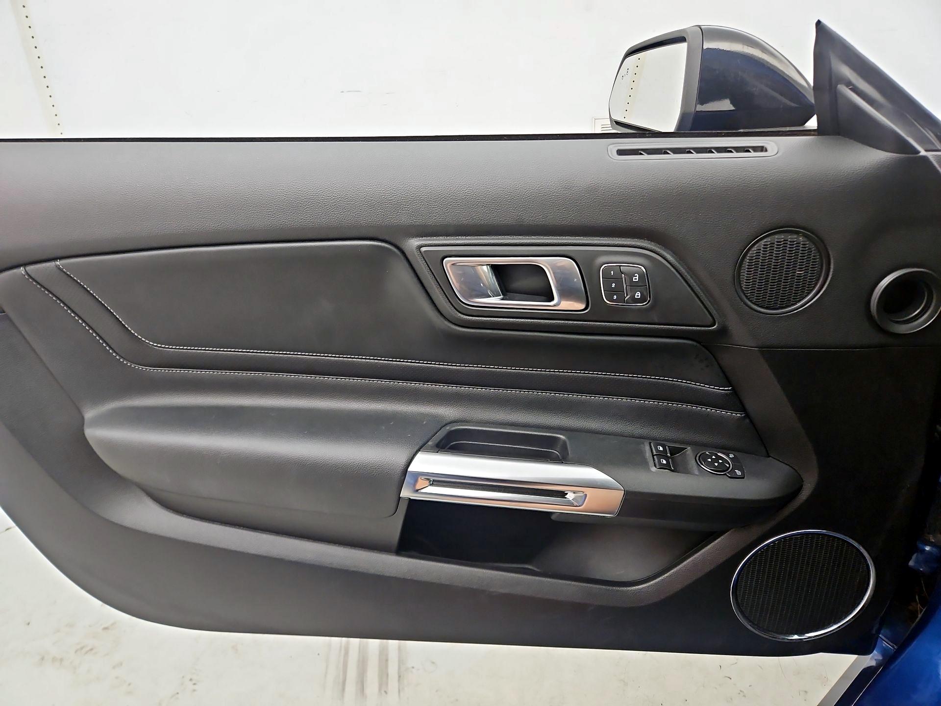 Thumbnail: 2022 Ford Mustang - 12