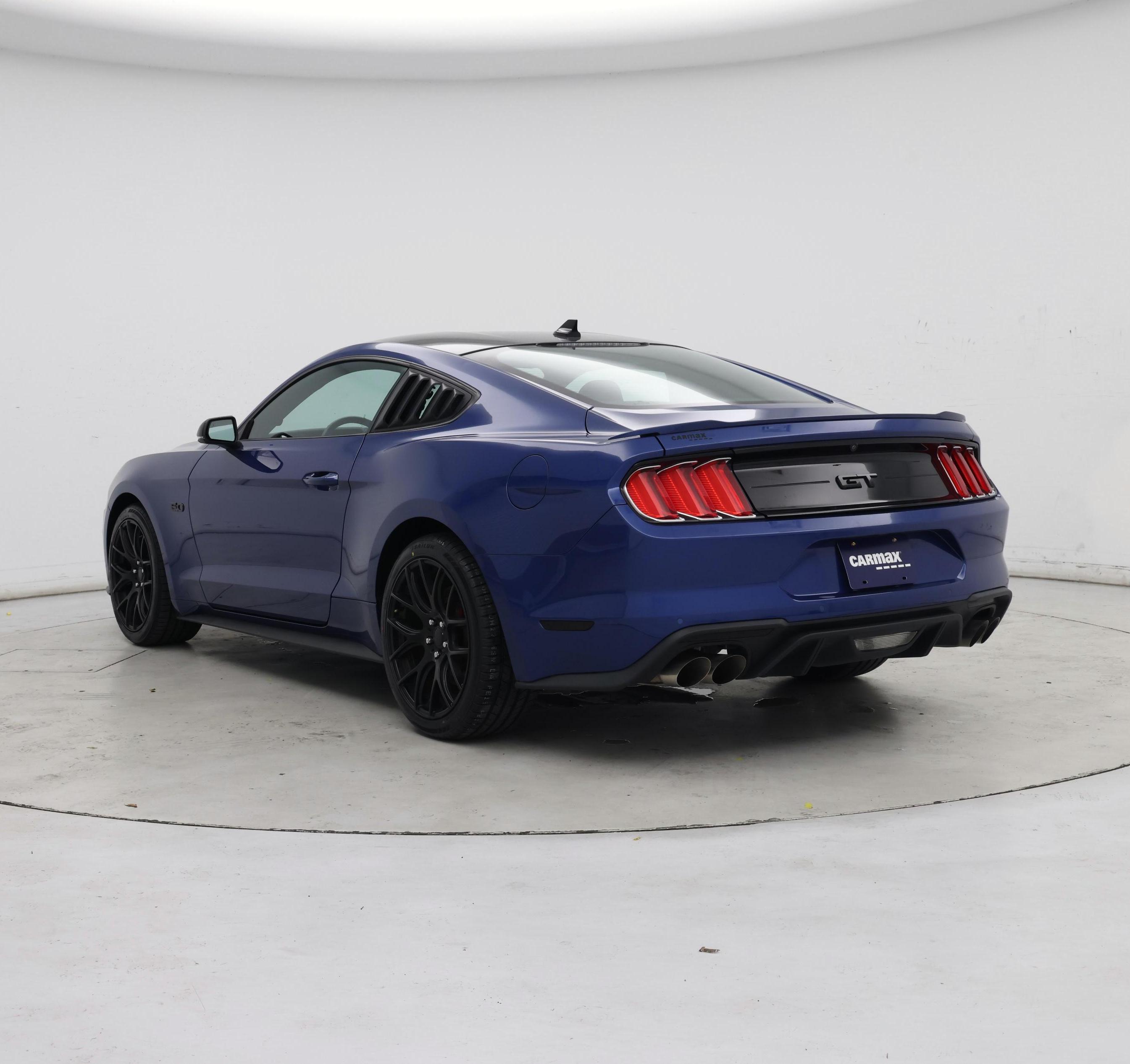Thumbnail: 2022 Ford Mustang - 2