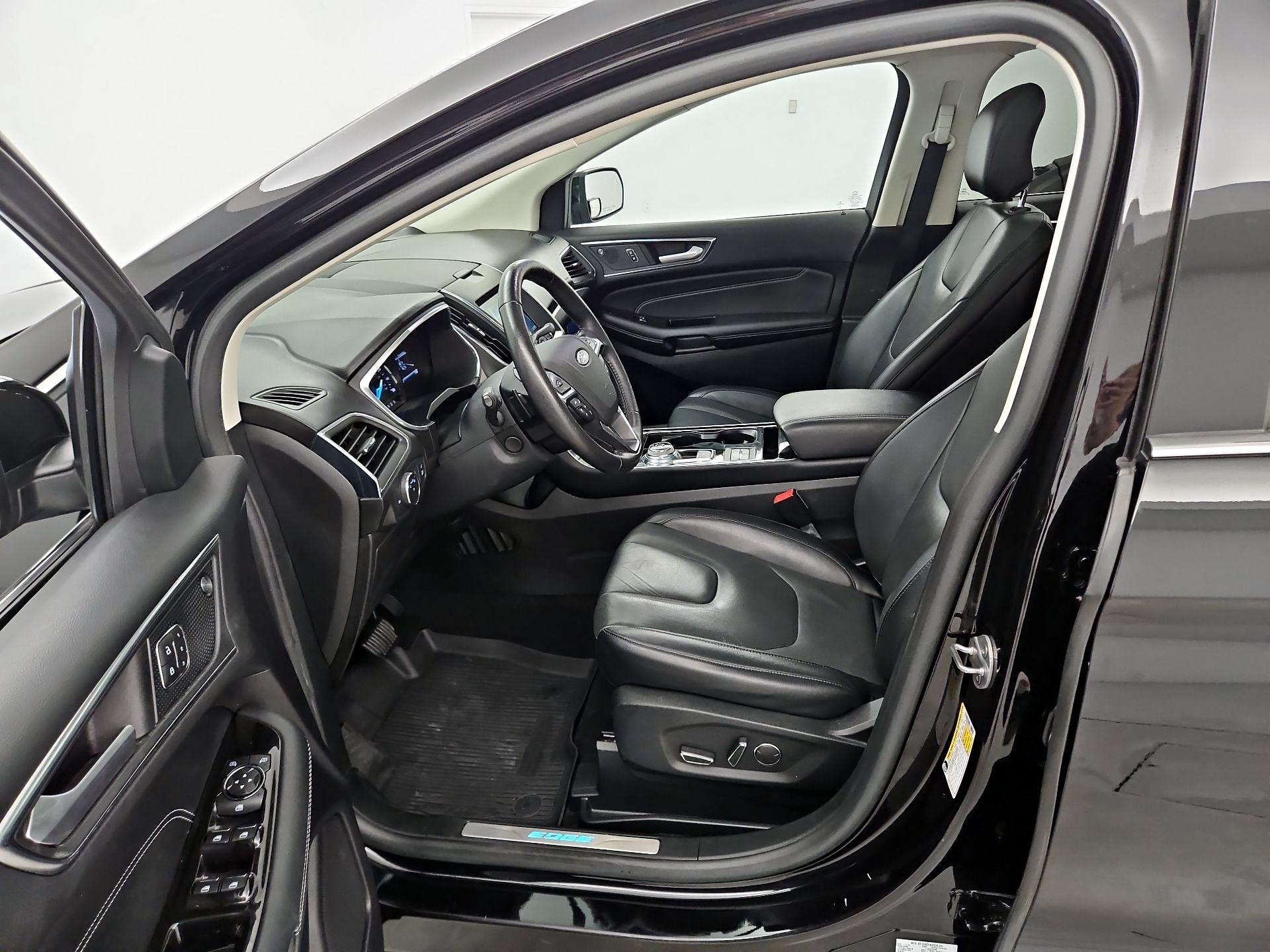 Thumbnail: 2019 Ford Edge - 11