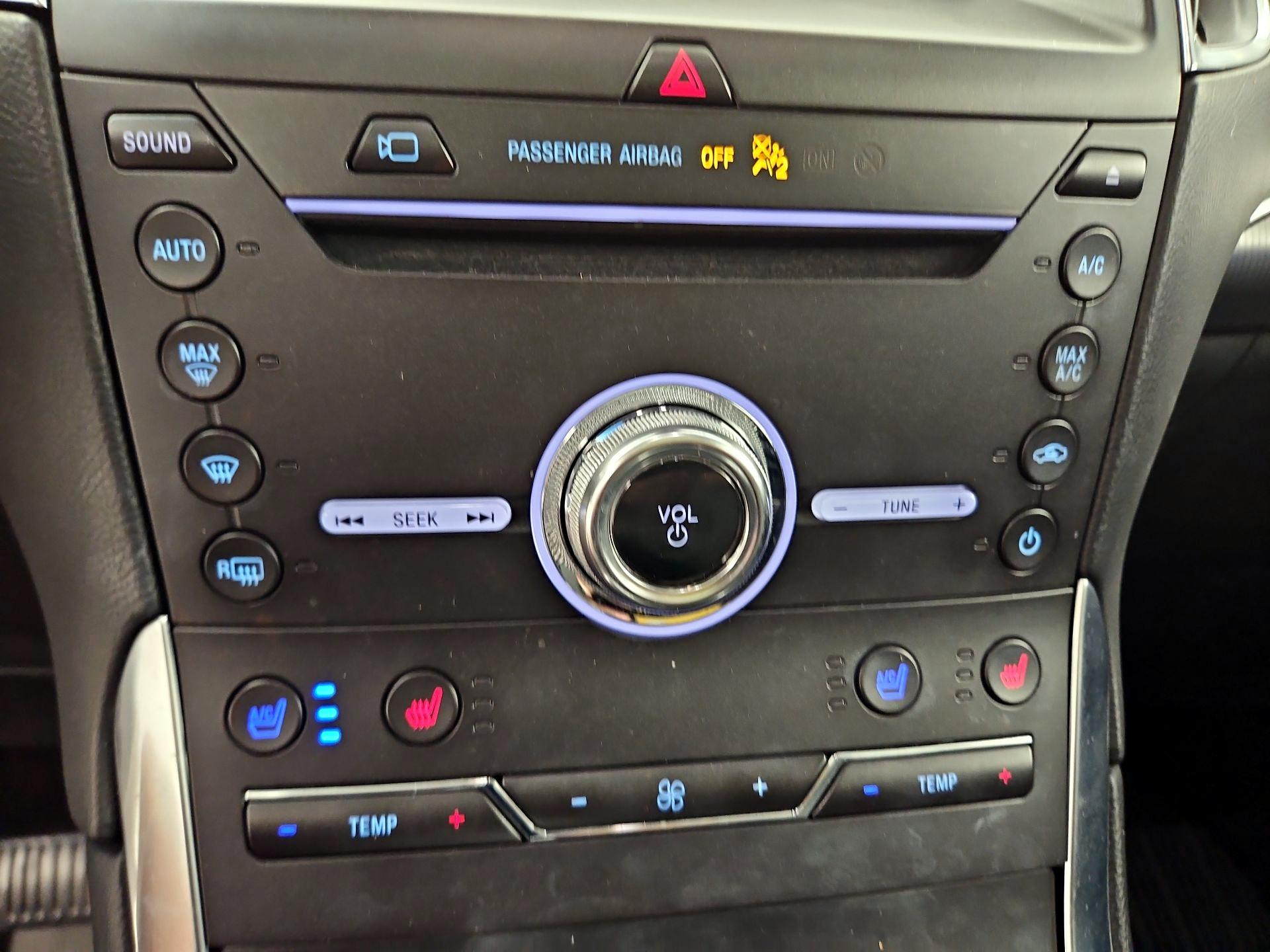 Thumbnail: 2019 Ford Edge - 17