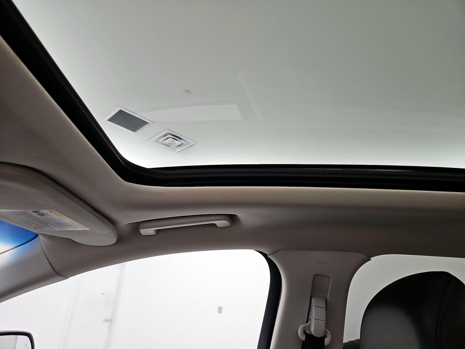 Thumbnail: 2019 Ford Edge - 20