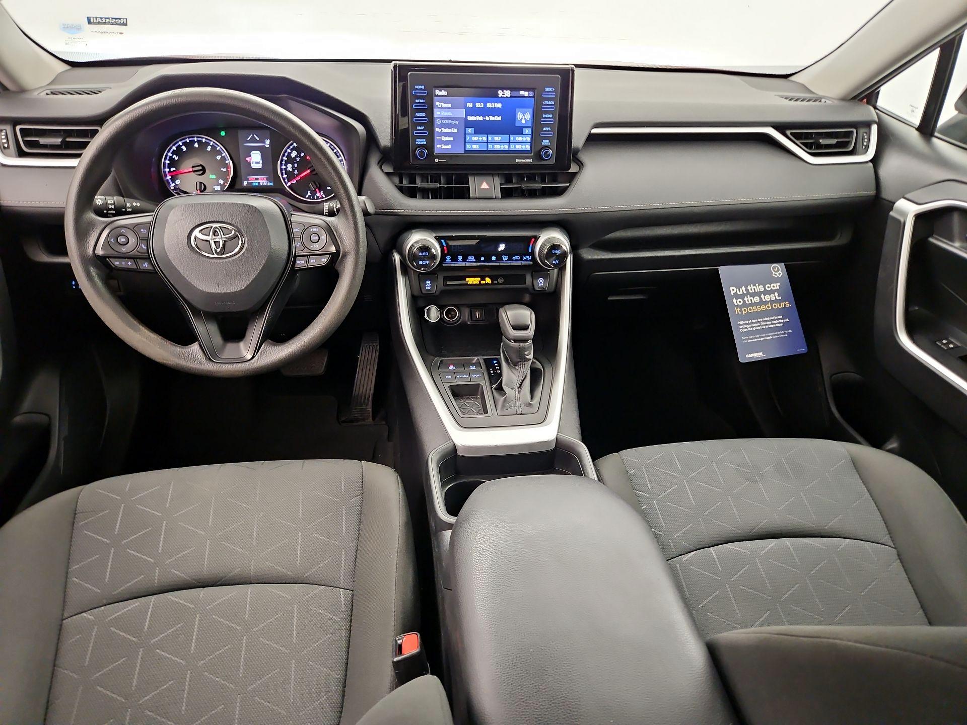 Thumbnail: 2021 Toyota RAV4 - 9