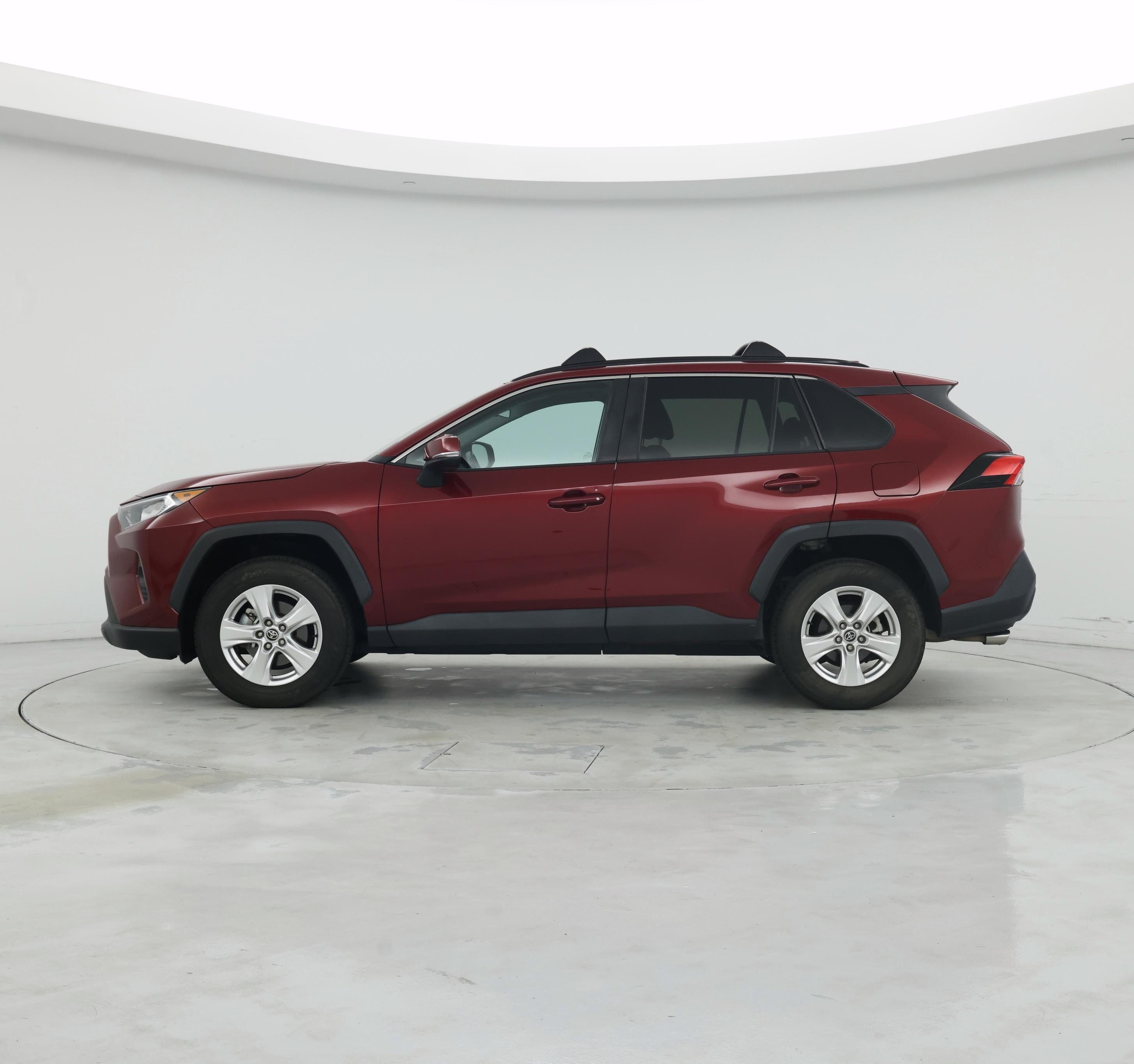 Thumbnail: 2021 Toyota RAV4 - 3