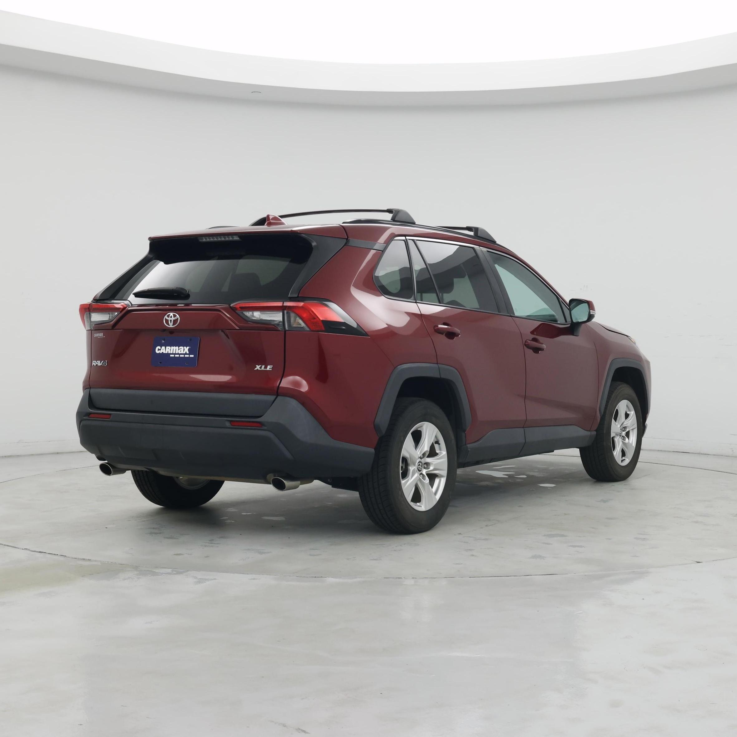 Thumbnail: 2021 Toyota RAV4 - 8