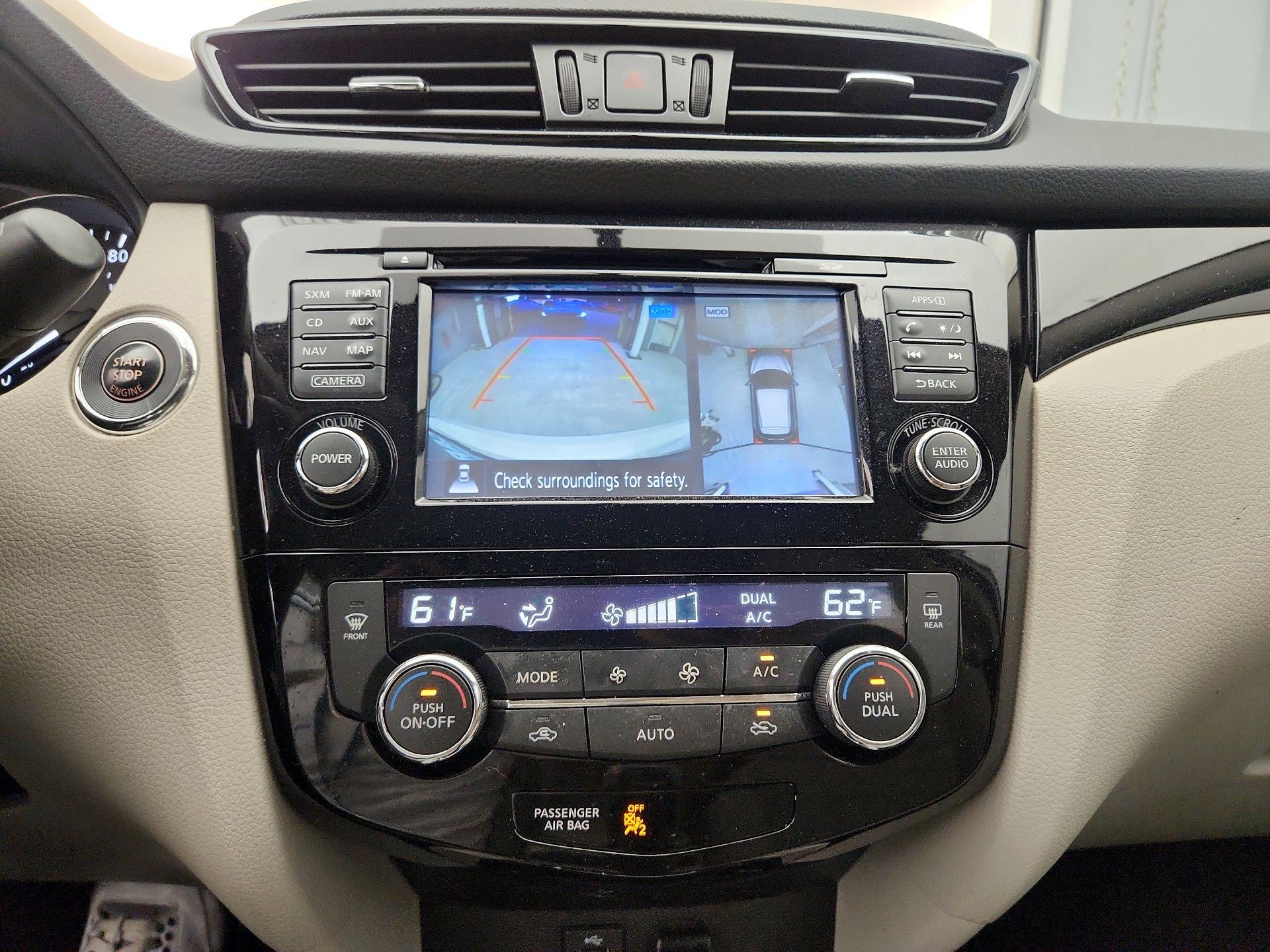 Thumbnail: 2018 Nissan Rogue Sport - 15