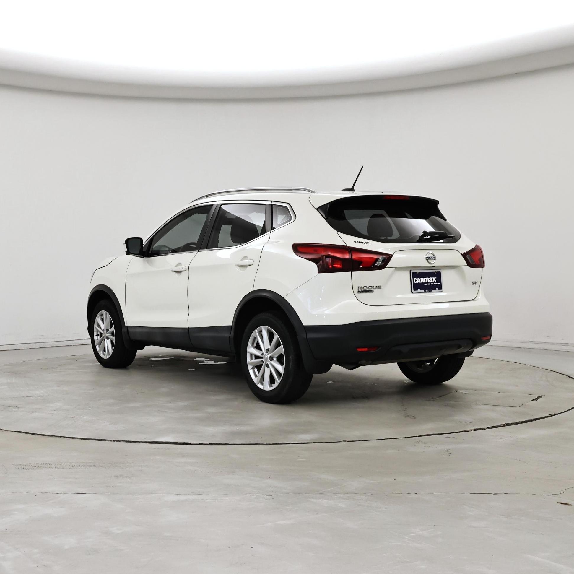 Thumbnail: 2018 Nissan Rogue Sport - 2