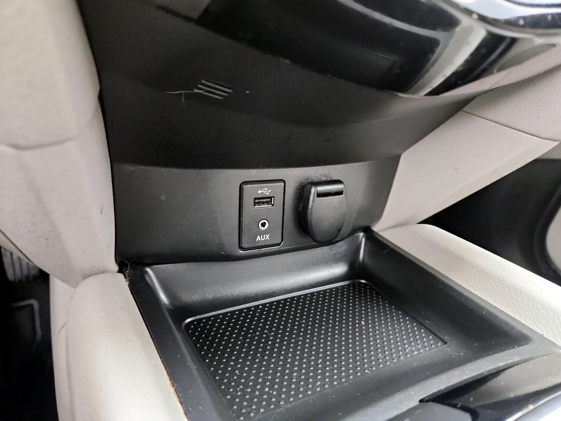 Thumbnail: 2018 Nissan Rogue Sport - 19