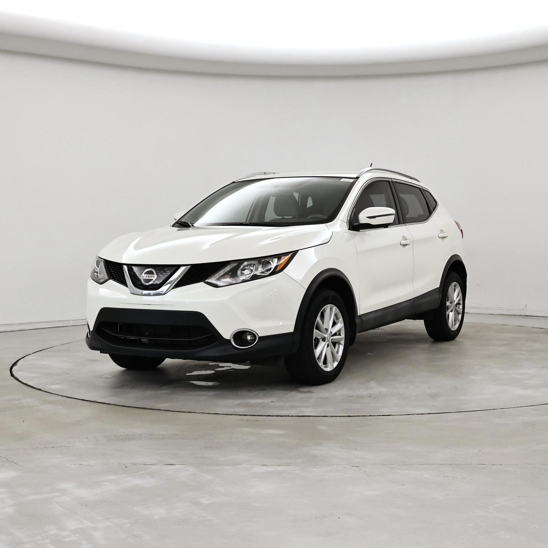 Thumbnail: 2018 Nissan Rogue Sport - 4