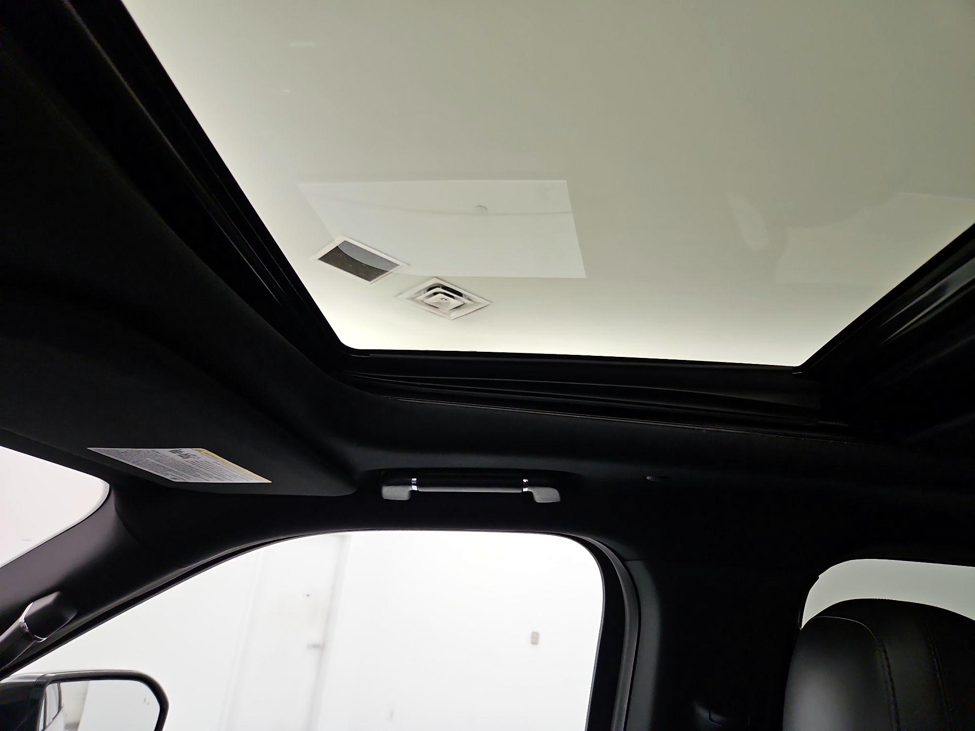 Thumbnail: 2020 Lincoln Navigator - 20