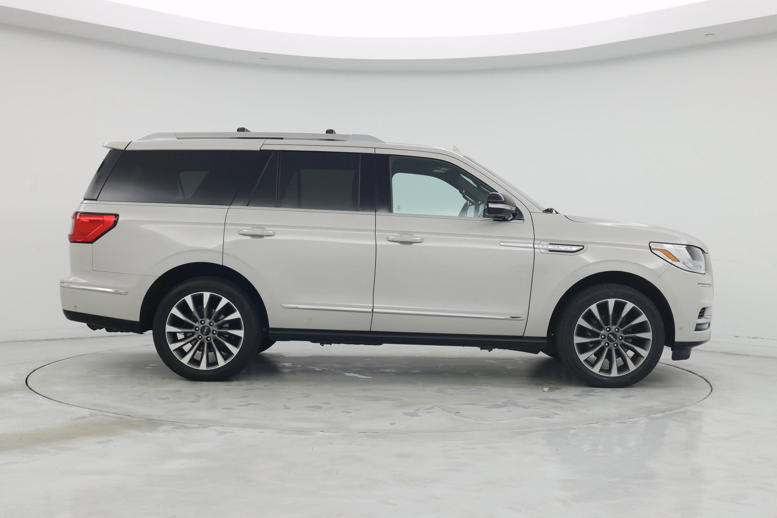 Thumbnail: 2020 Lincoln Navigator - 7