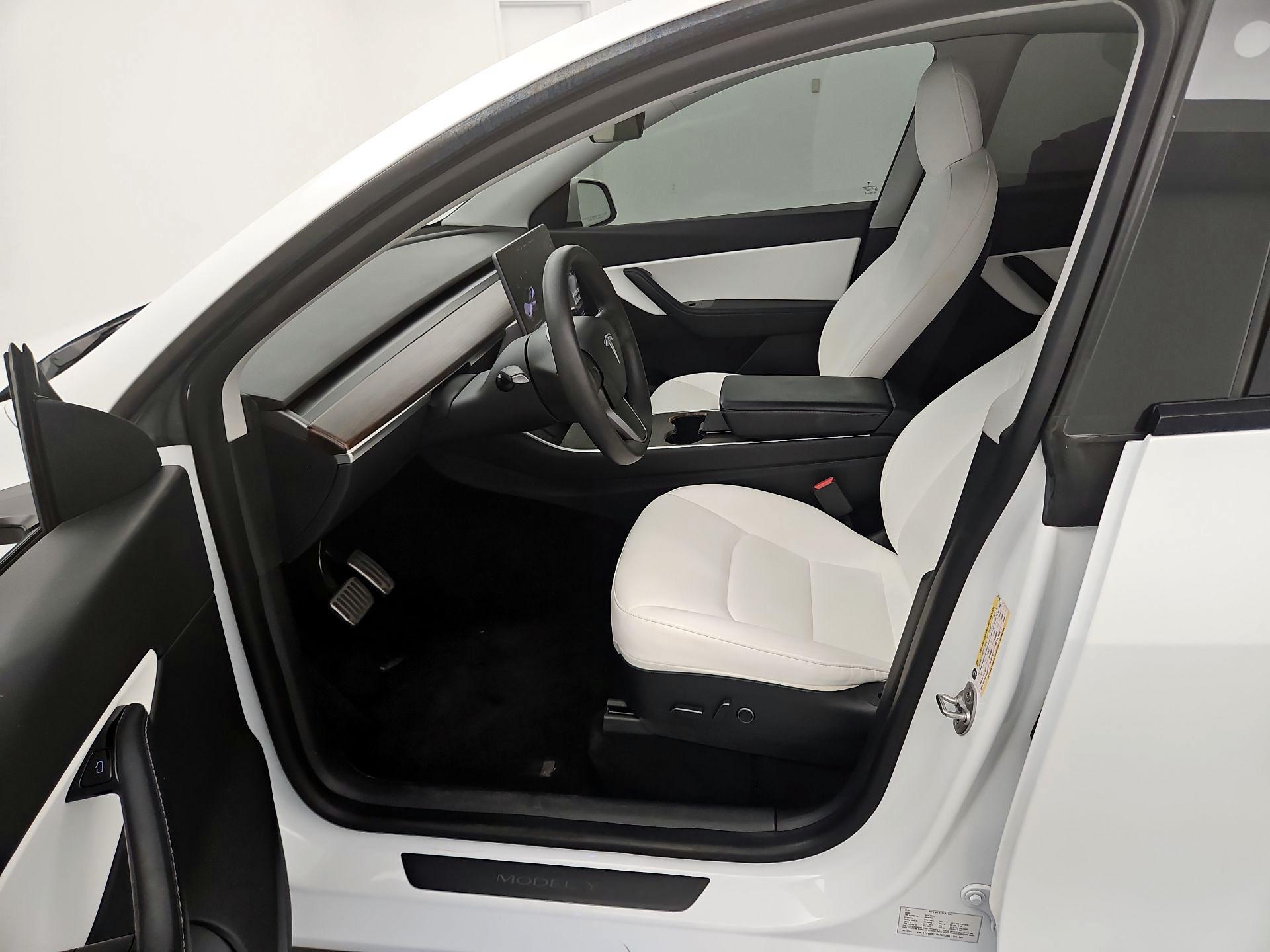Thumbnail: 2021 Tesla Model Y - 11