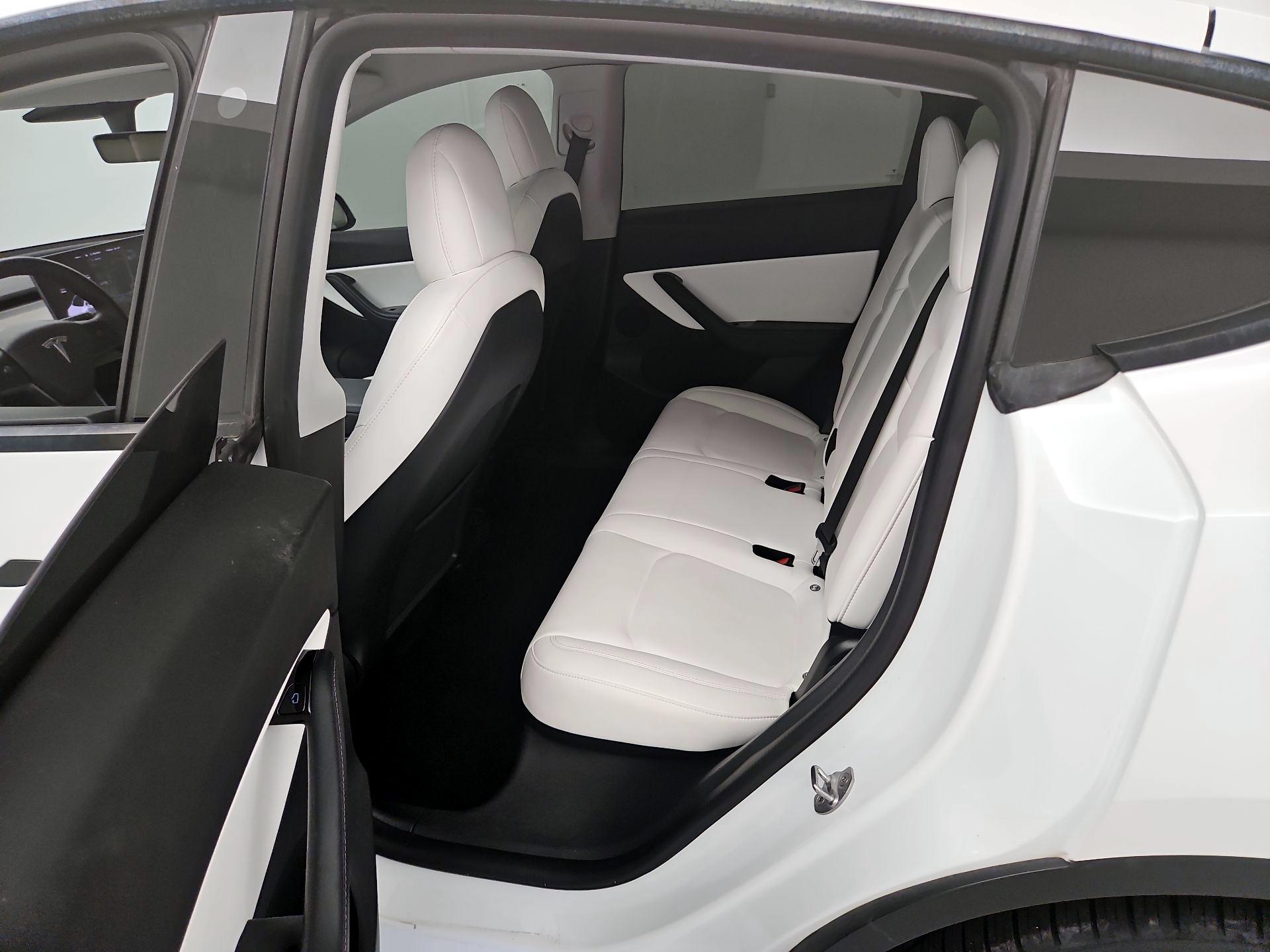Thumbnail: 2021 Tesla Model Y - 19