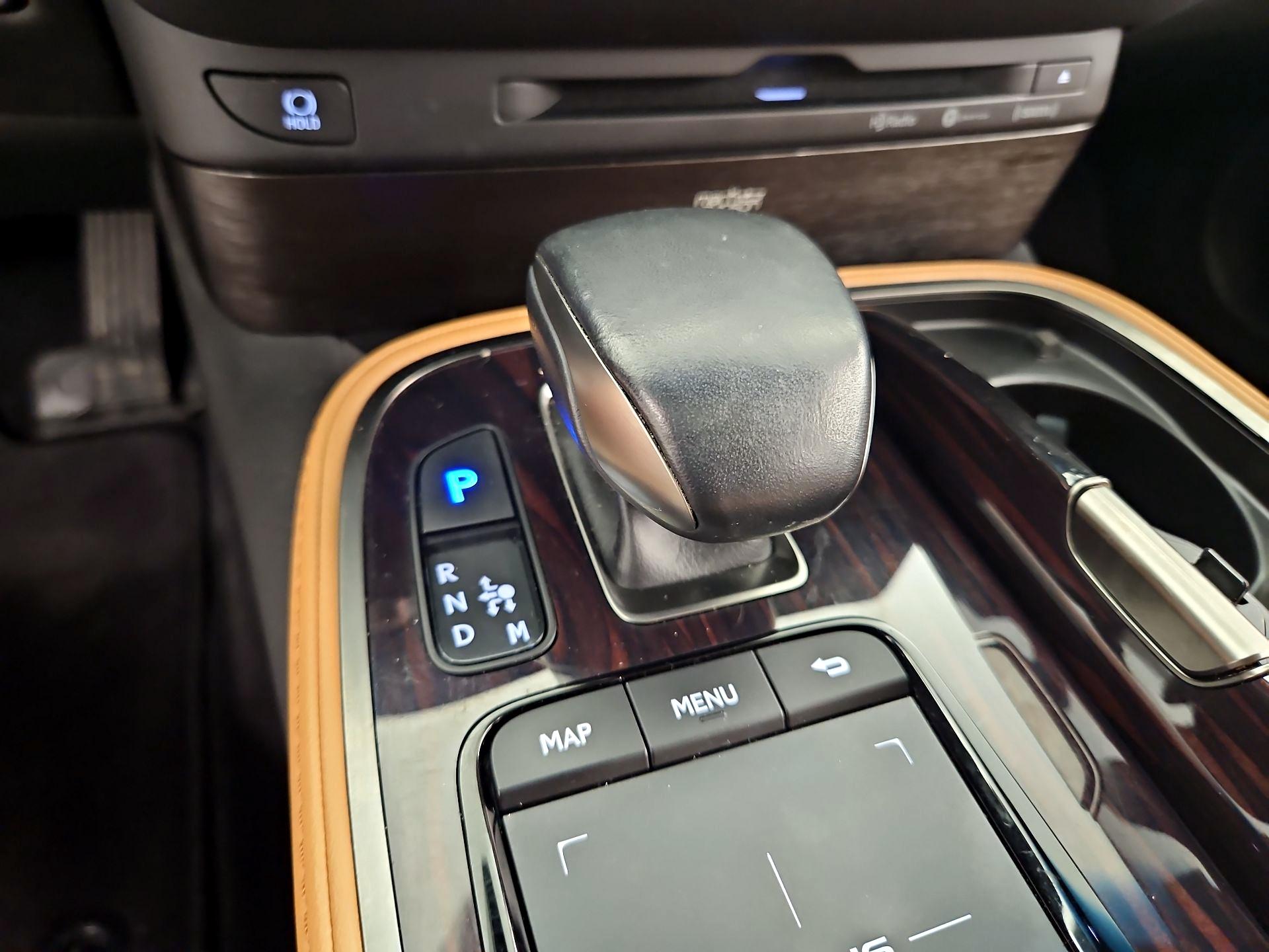 Thumbnail: 2021 Lexus LS - 18