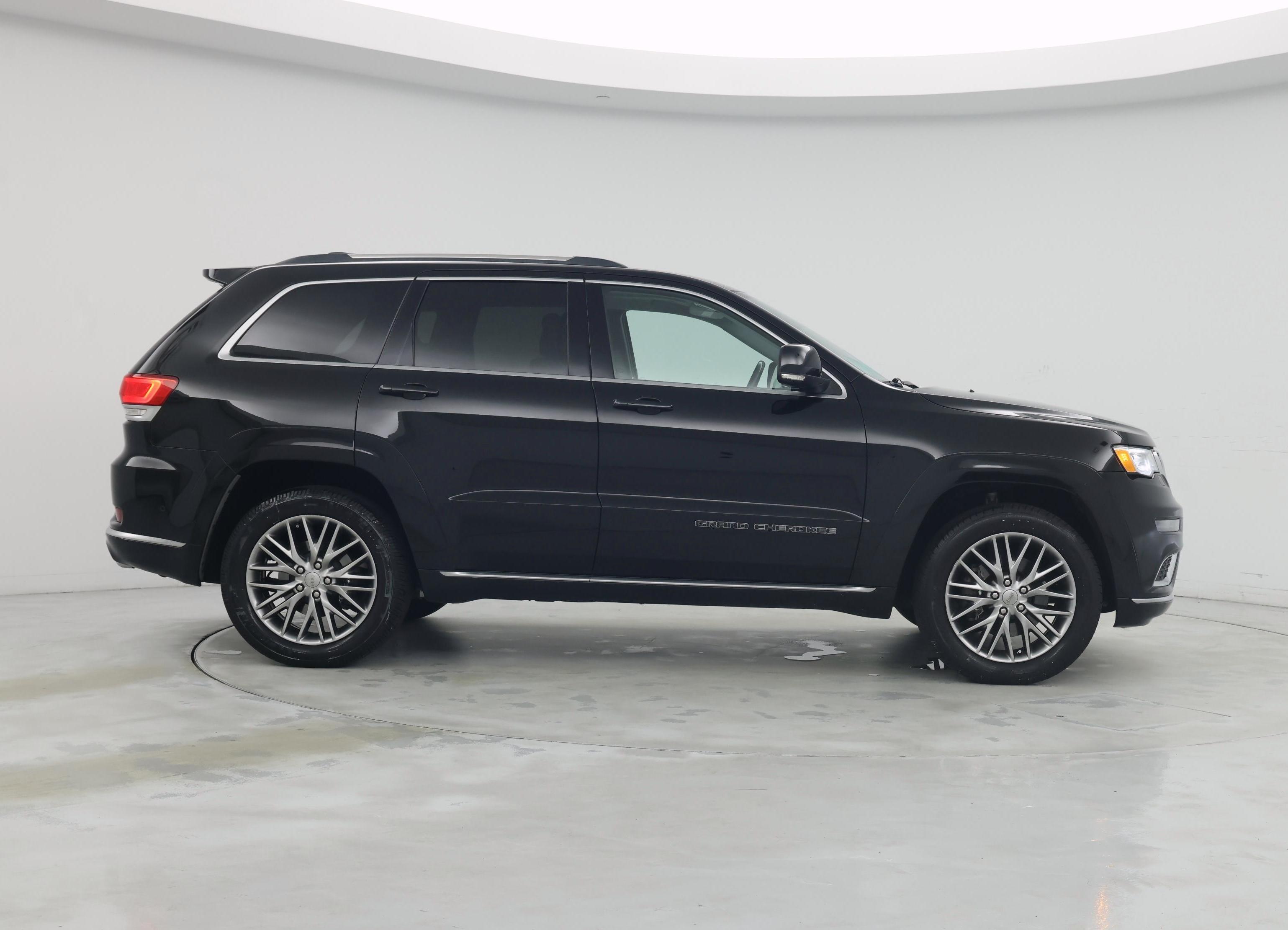 Thumbnail: 2017 Jeep Grand Cherokee - 7