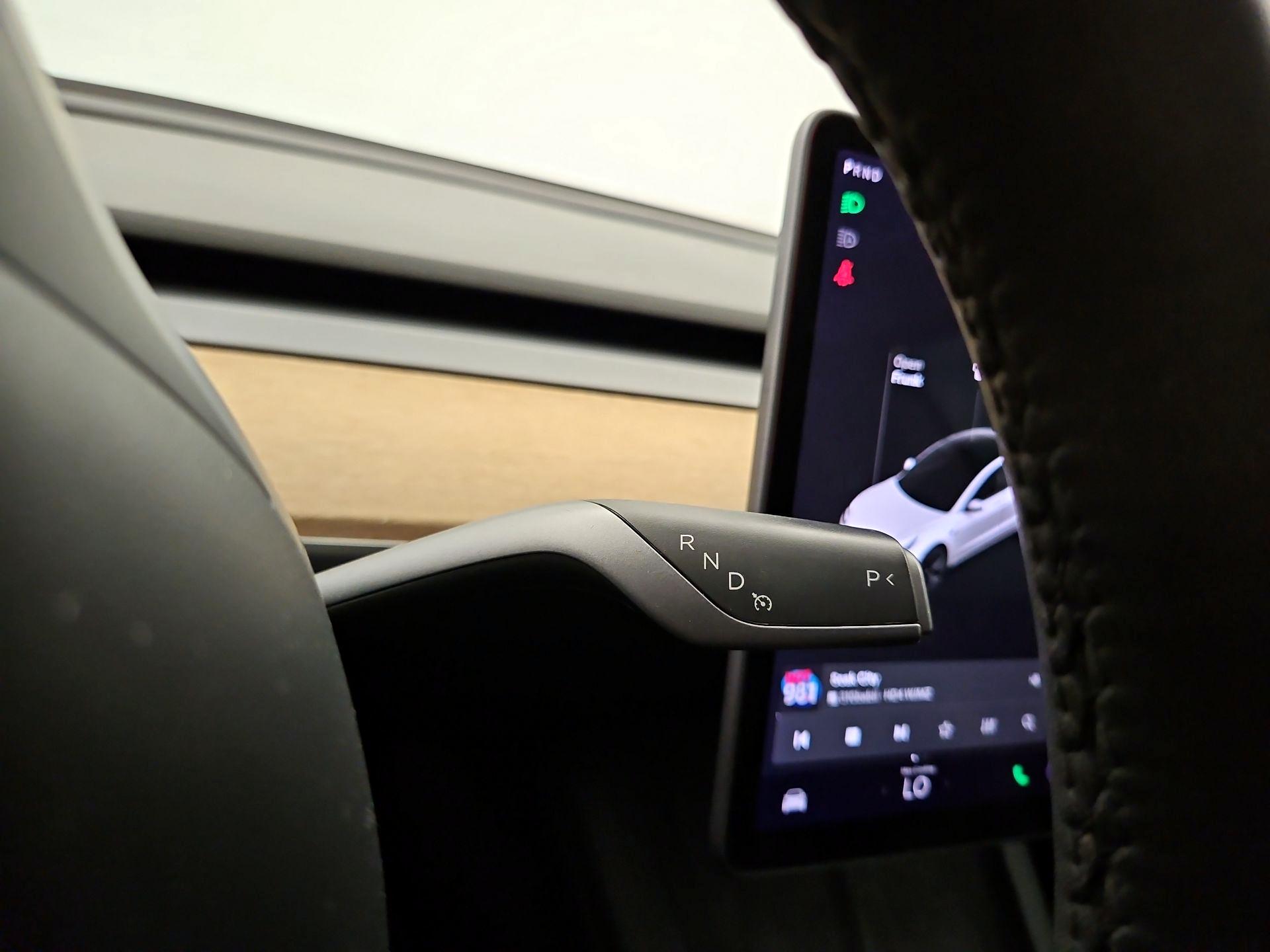 Thumbnail: 2021 Tesla Model 3 - 17