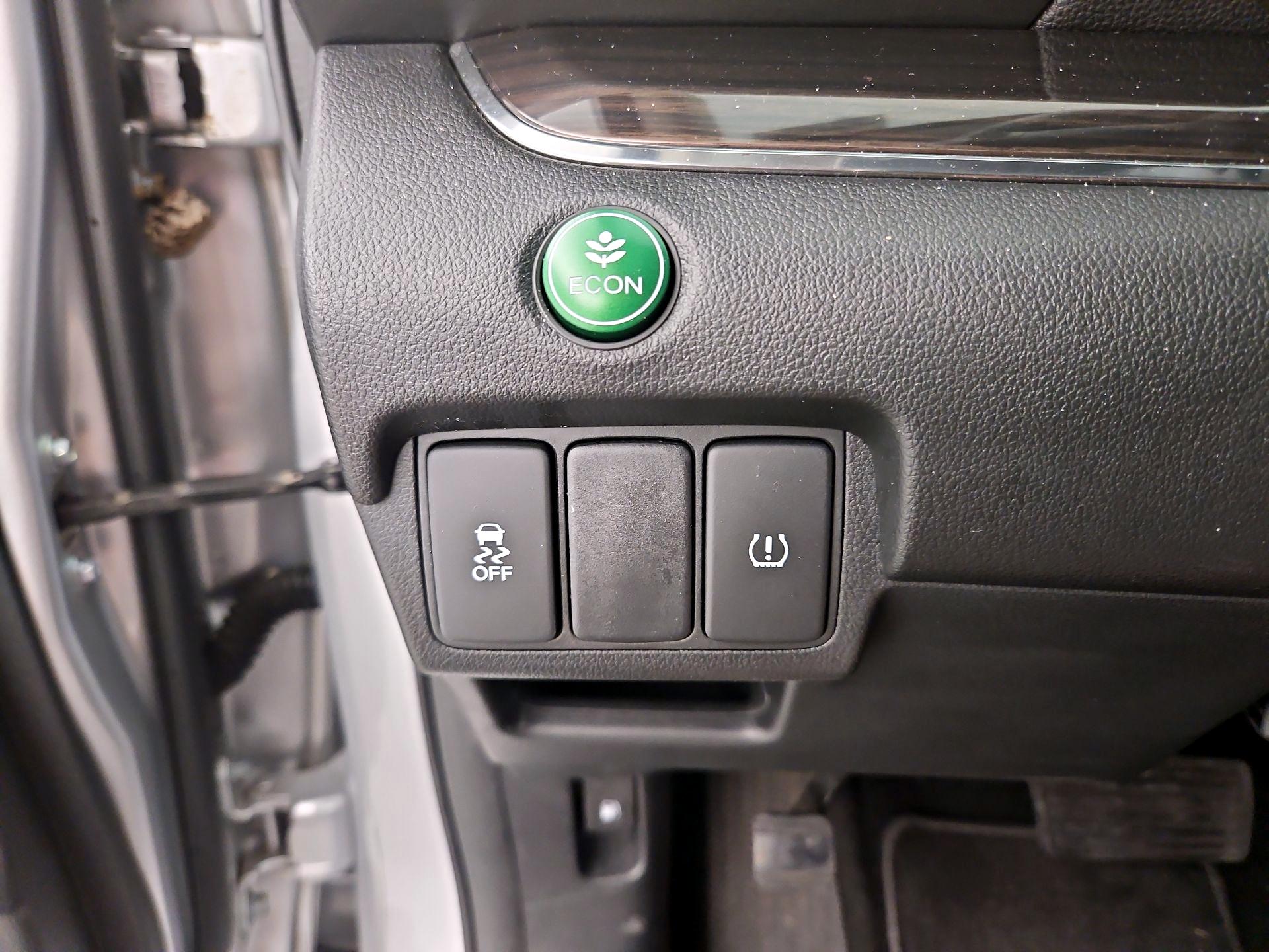 Thumbnail: 2016 Honda CR-V - 13