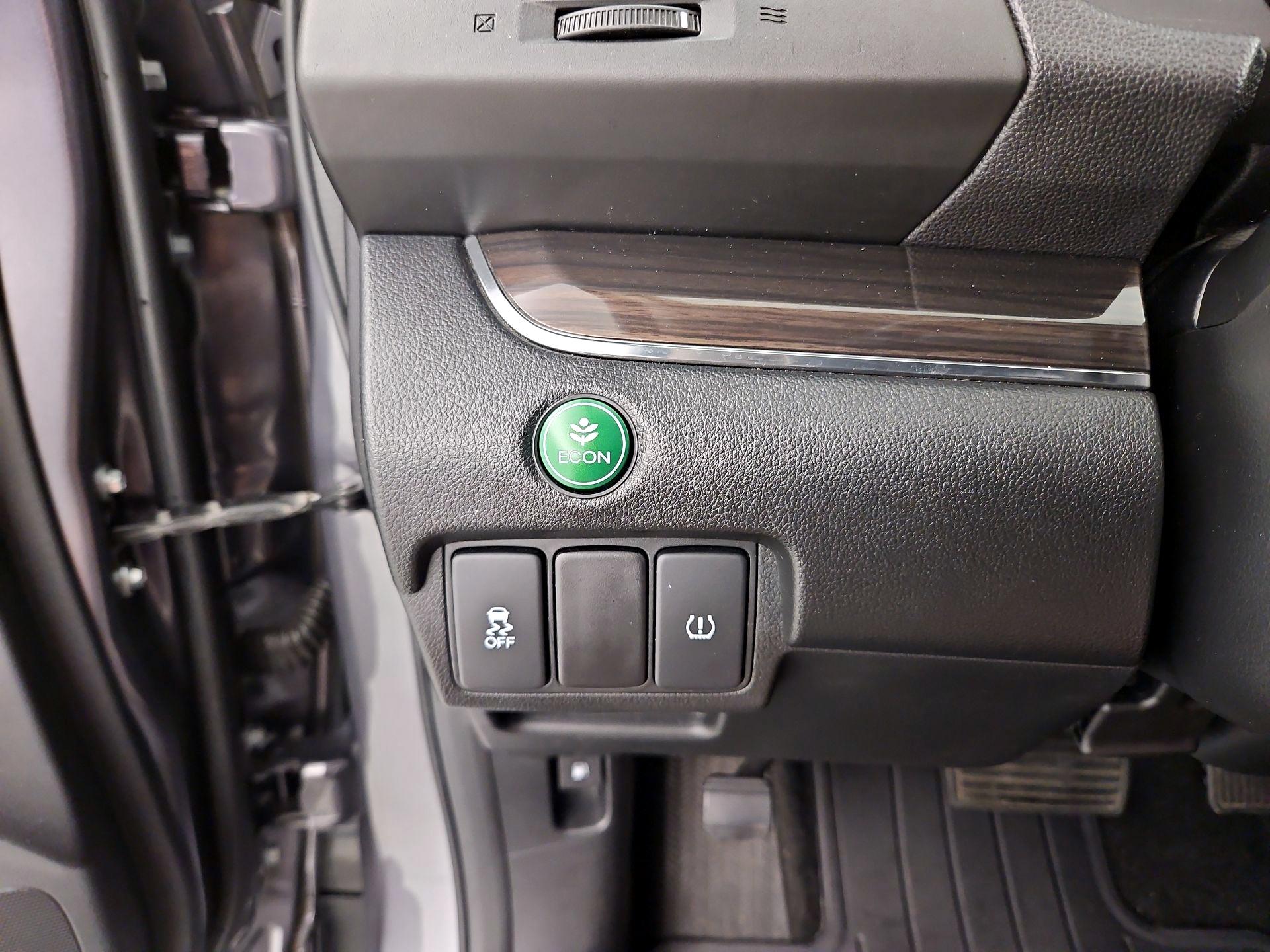 Thumbnail: 2015 Honda CR-V - 13