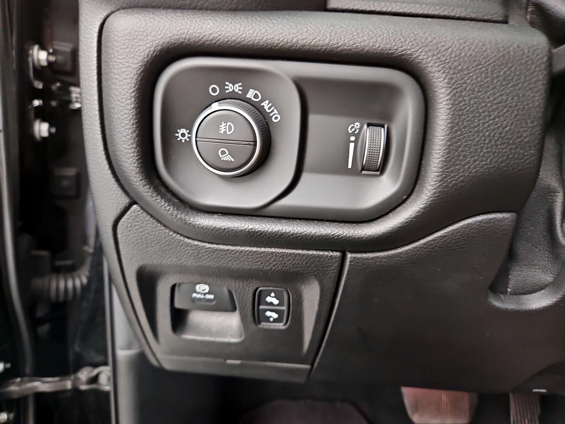 Thumbnail: 2020 RAM 1500 - 13