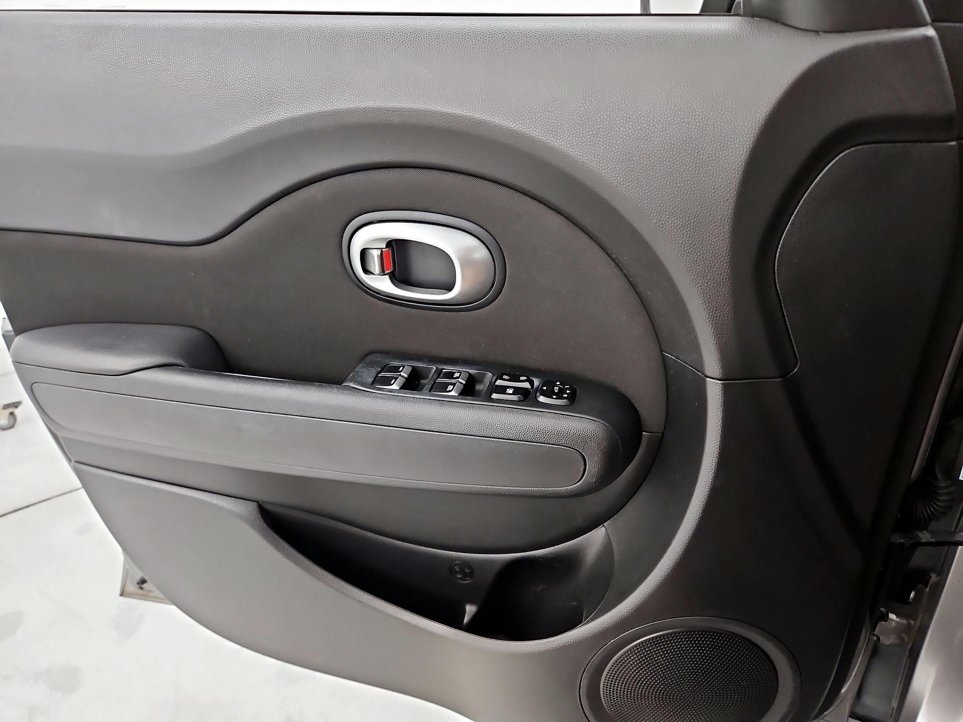 Thumbnail: 2019 Kia Soul - 12