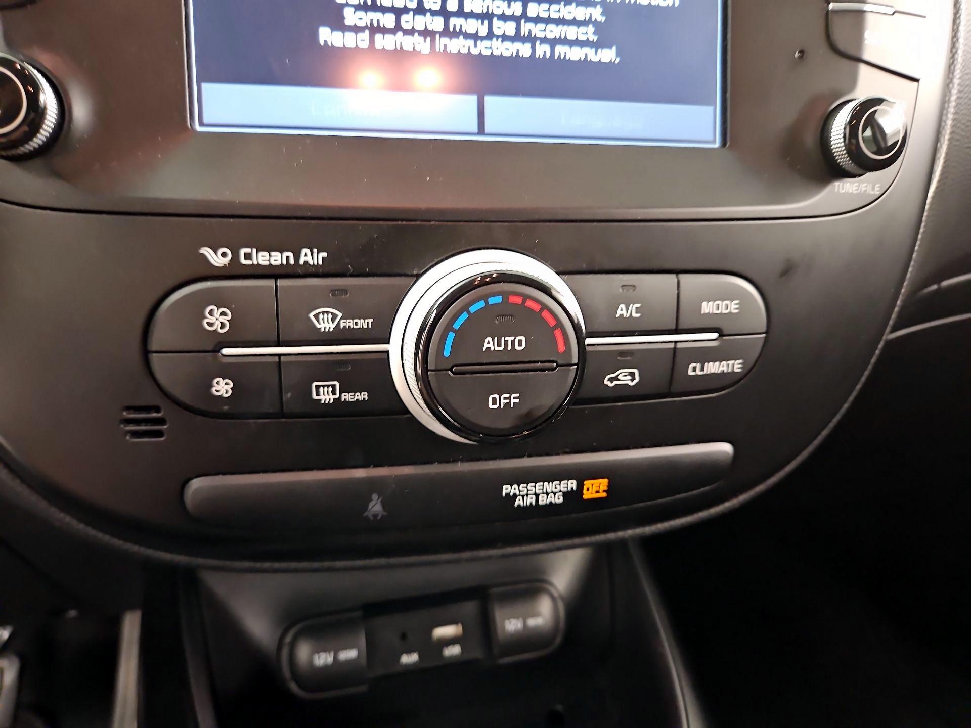 Thumbnail: 2019 Kia Soul - 16