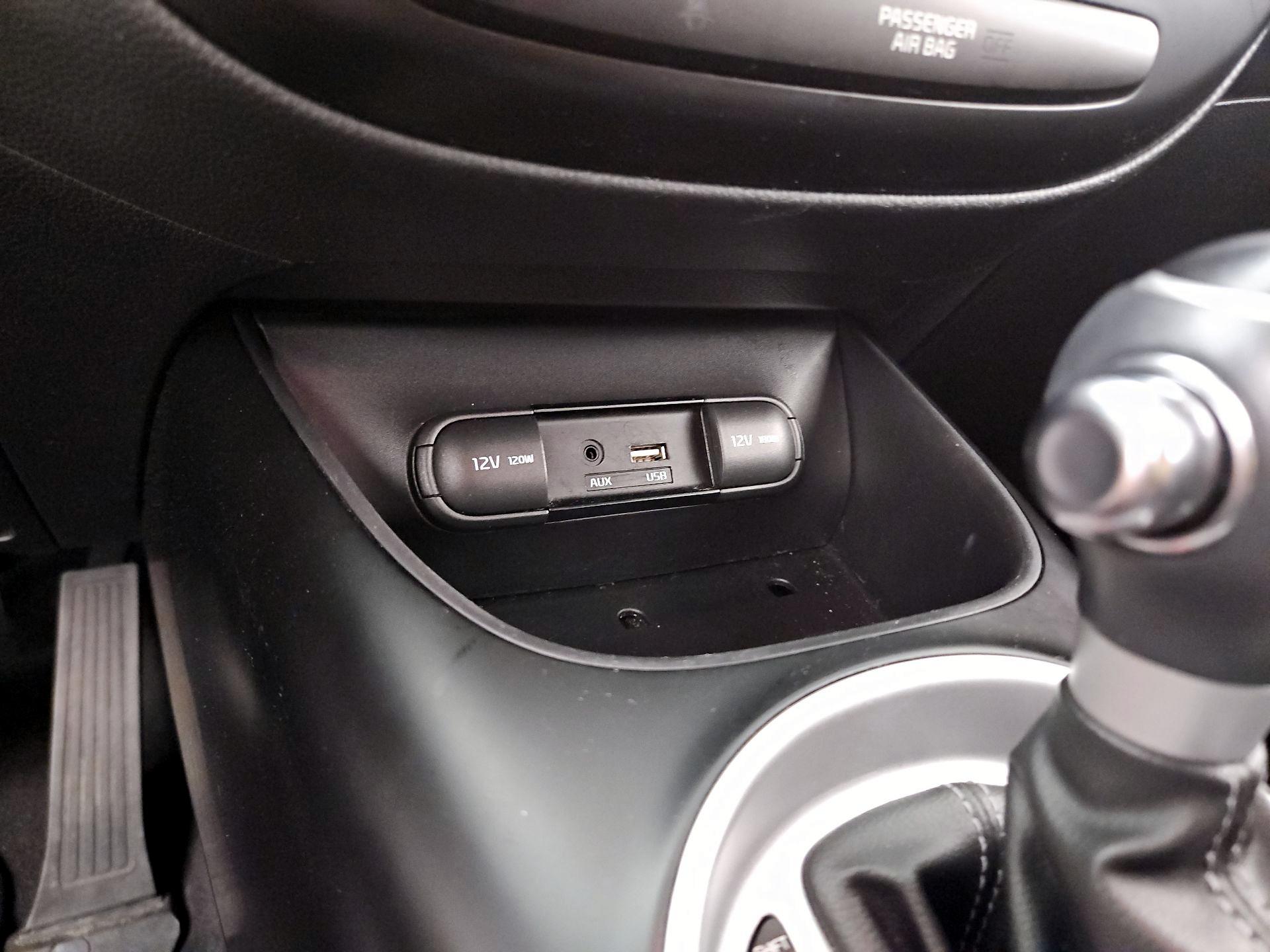 Thumbnail: 2019 Kia Soul - 18