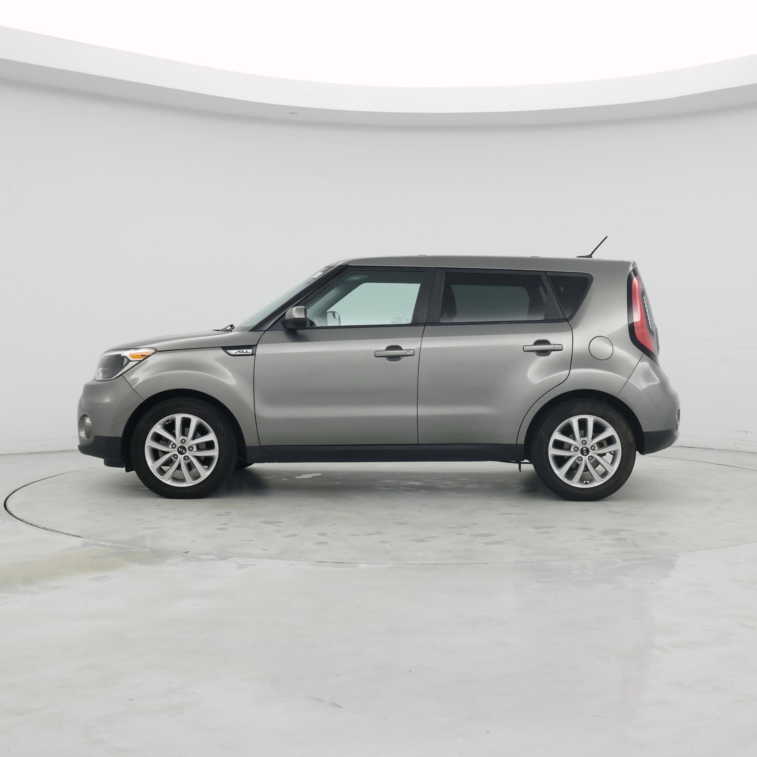 Thumbnail: 2019 Kia Soul - 3