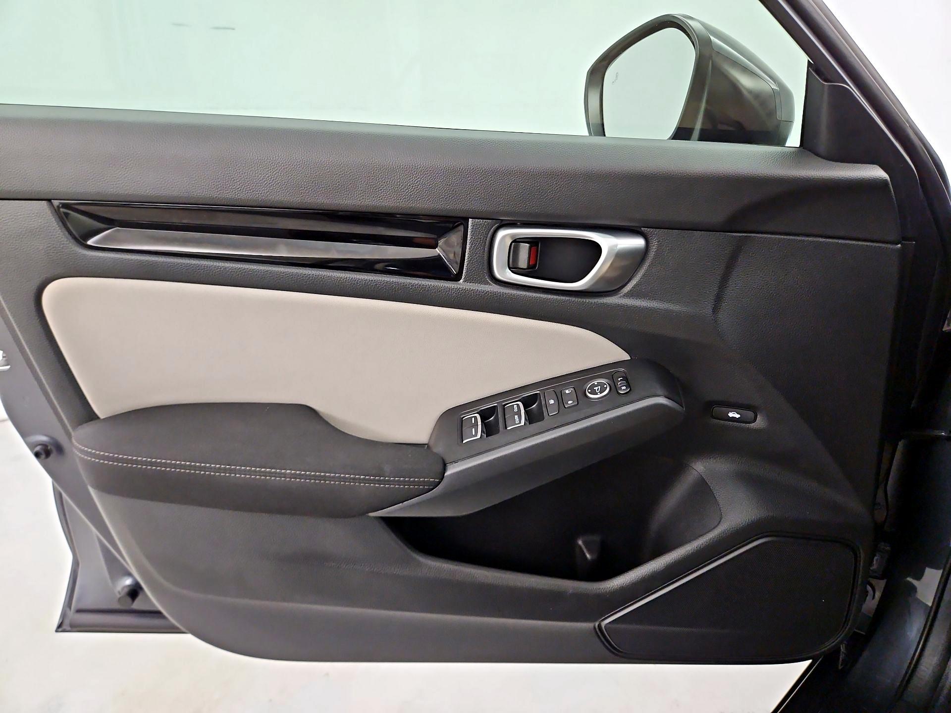 Thumbnail: 2024 Honda Civic - 12