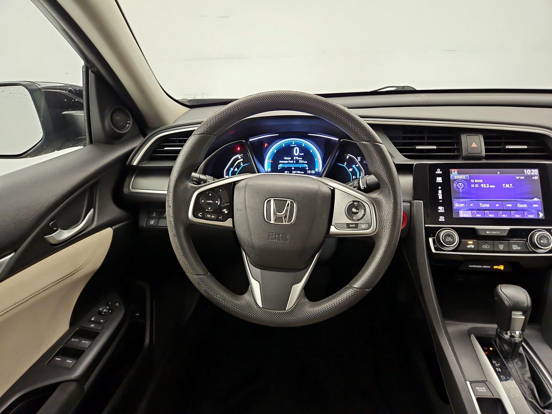 Thumbnail: 2016 Honda Civic - 10