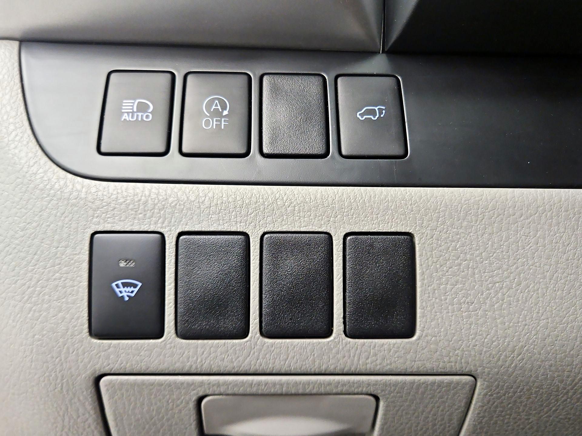 Thumbnail: 2019 Toyota Highlander - 13