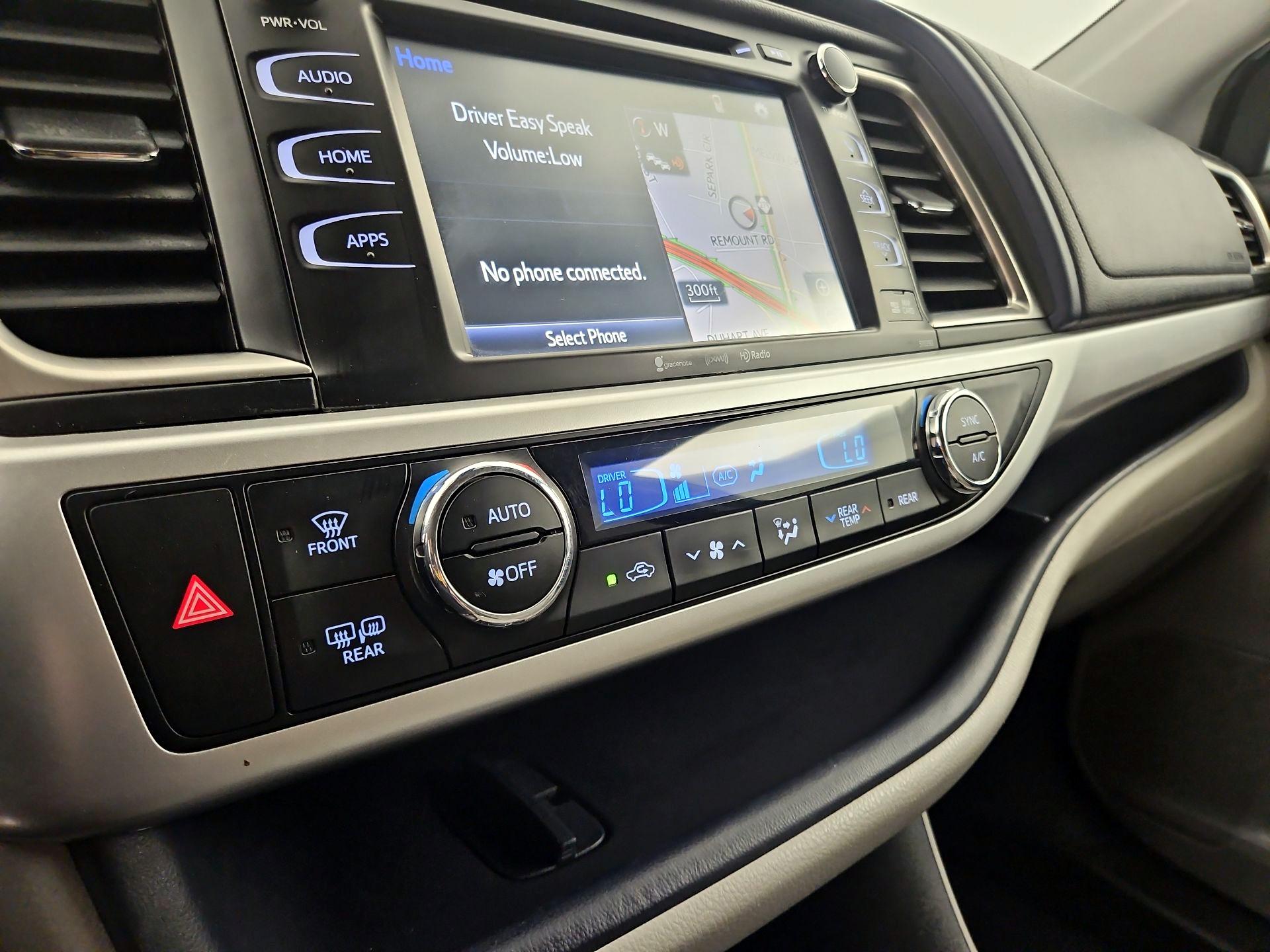 Thumbnail: 2019 Toyota Highlander - 16