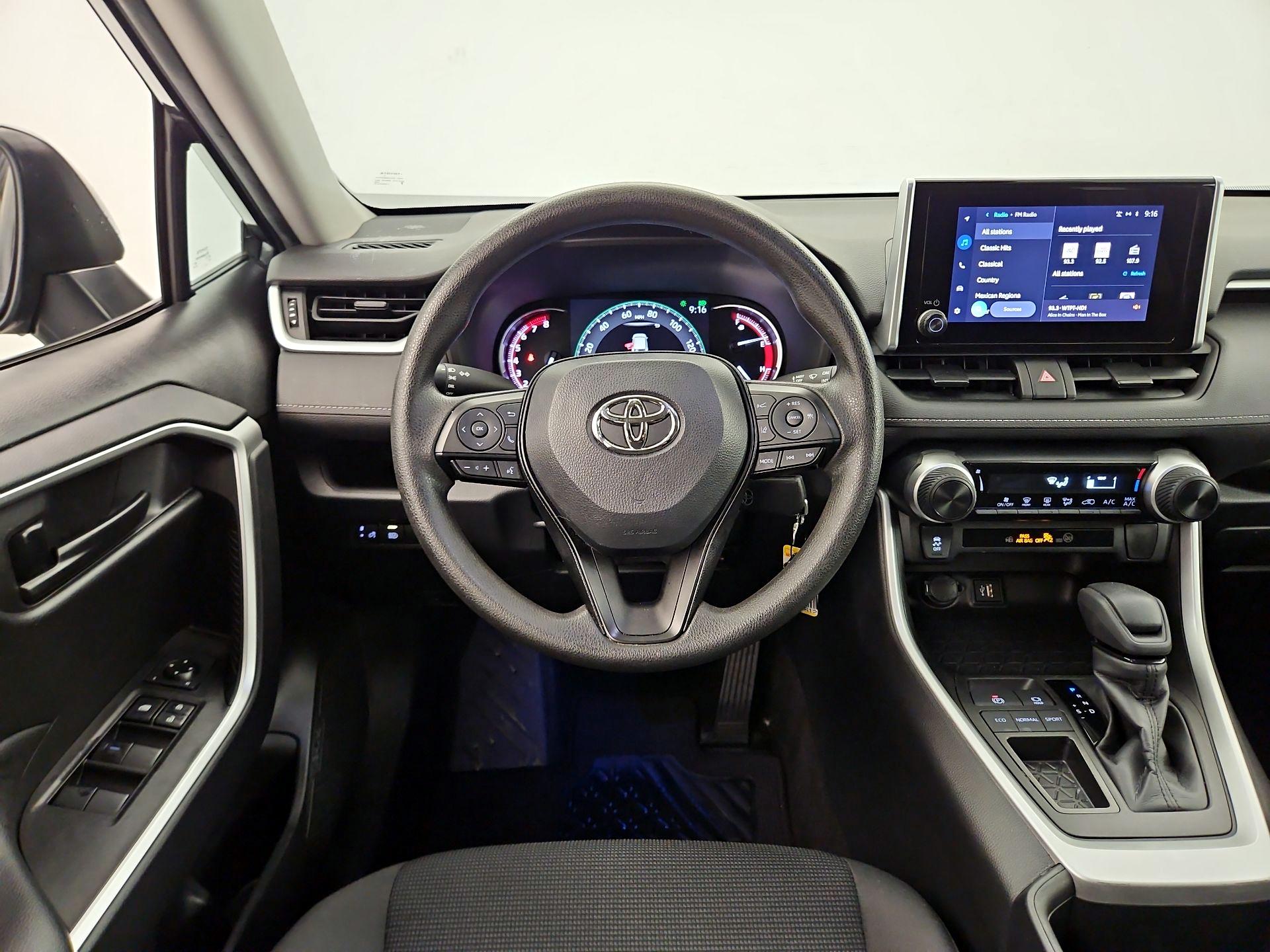 Thumbnail: 2023 Toyota RAV4 - 10
