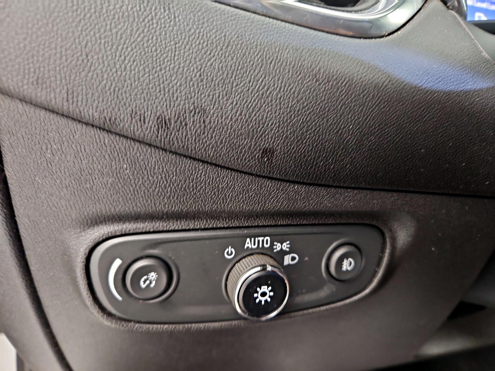 Thumbnail: 2021 Chevrolet Equinox - 13