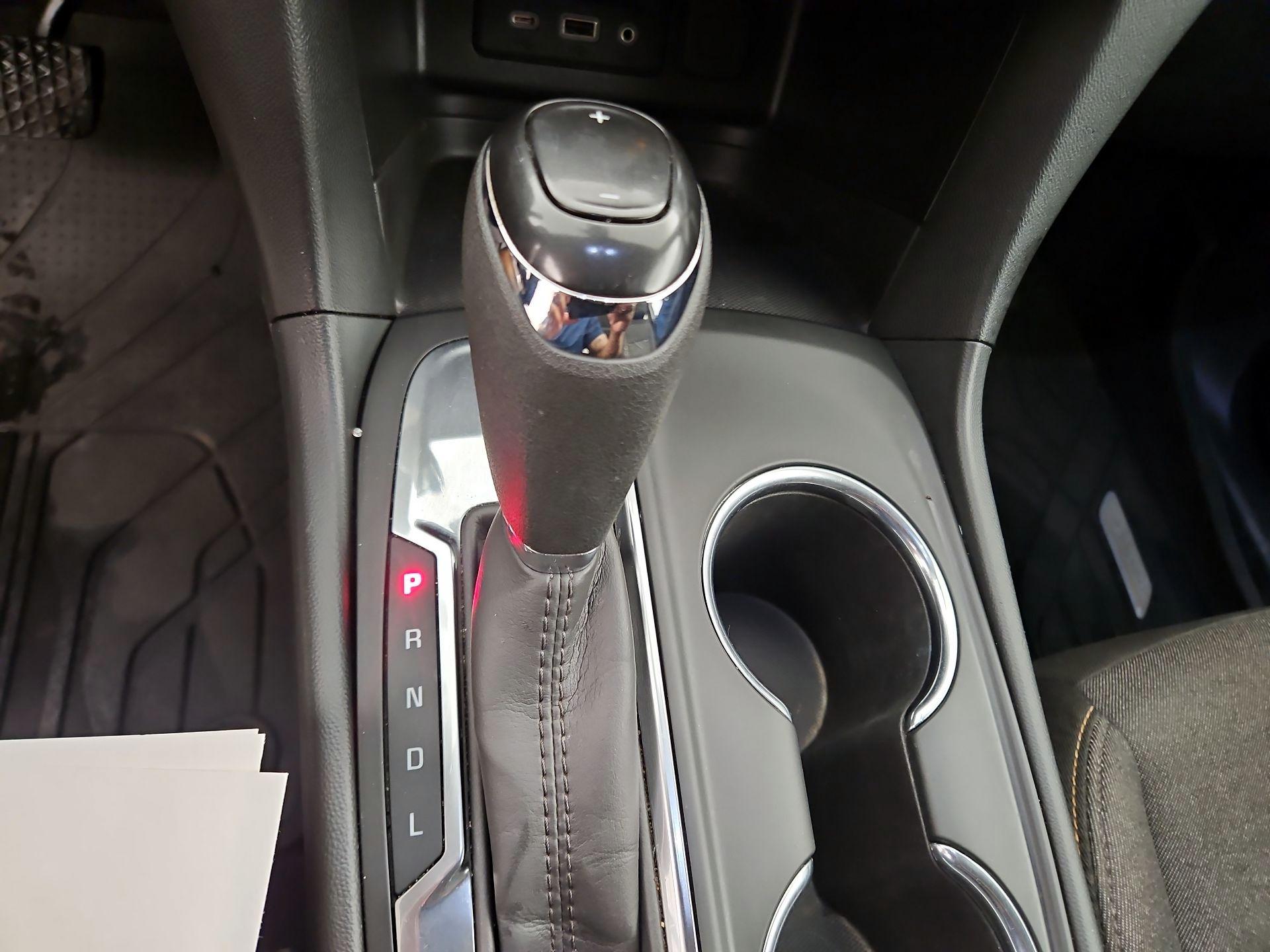 Thumbnail: 2021 Chevrolet Equinox - 18