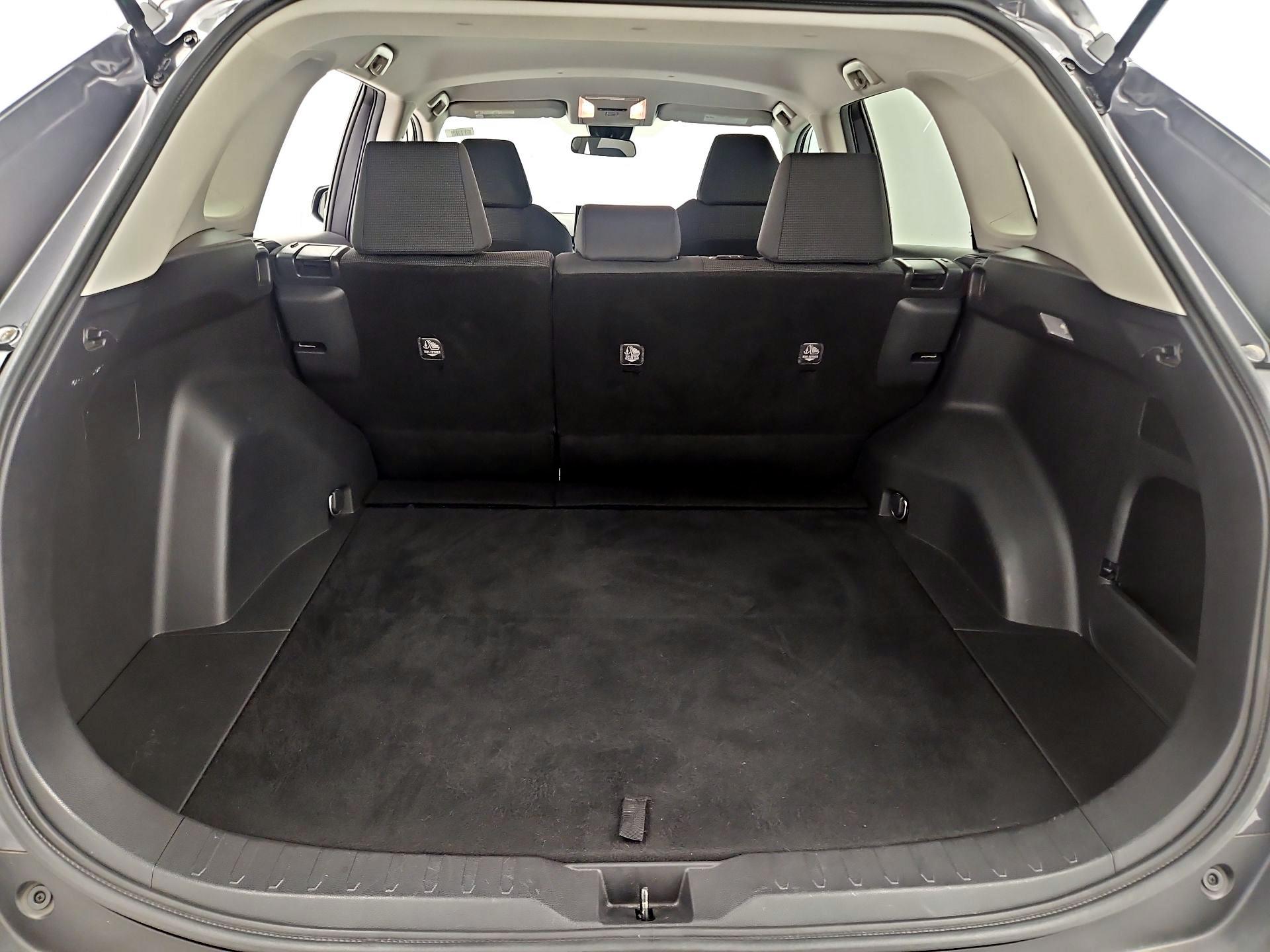 Thumbnail: 2021 Toyota RAV4 - 20