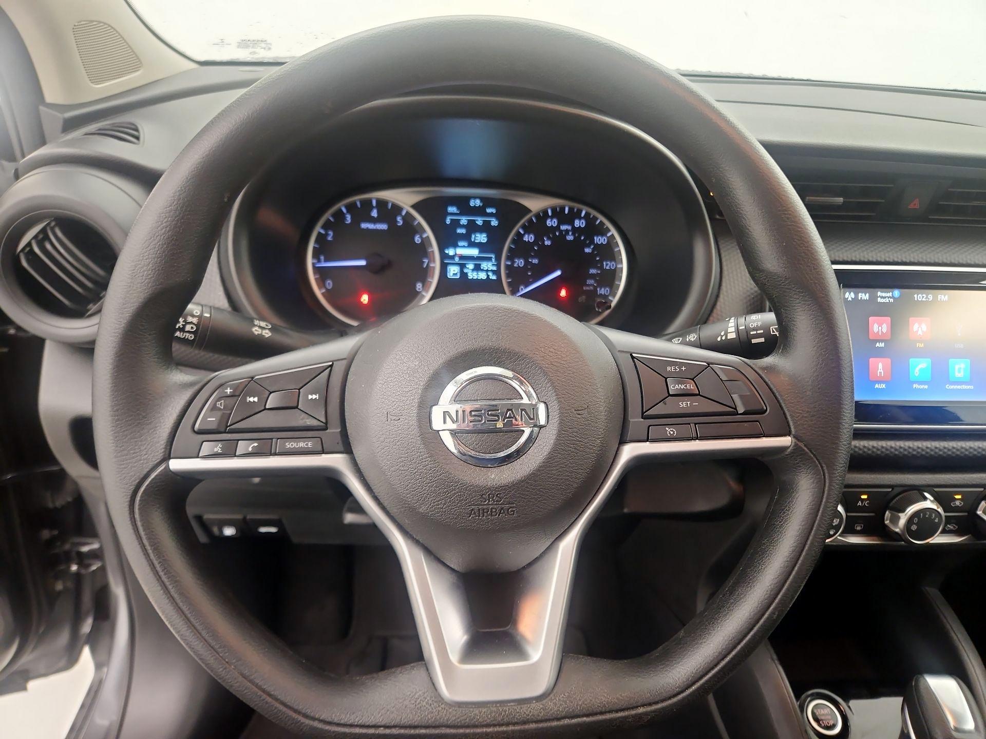 Thumbnail: 2021 Nissan Kicks - 10