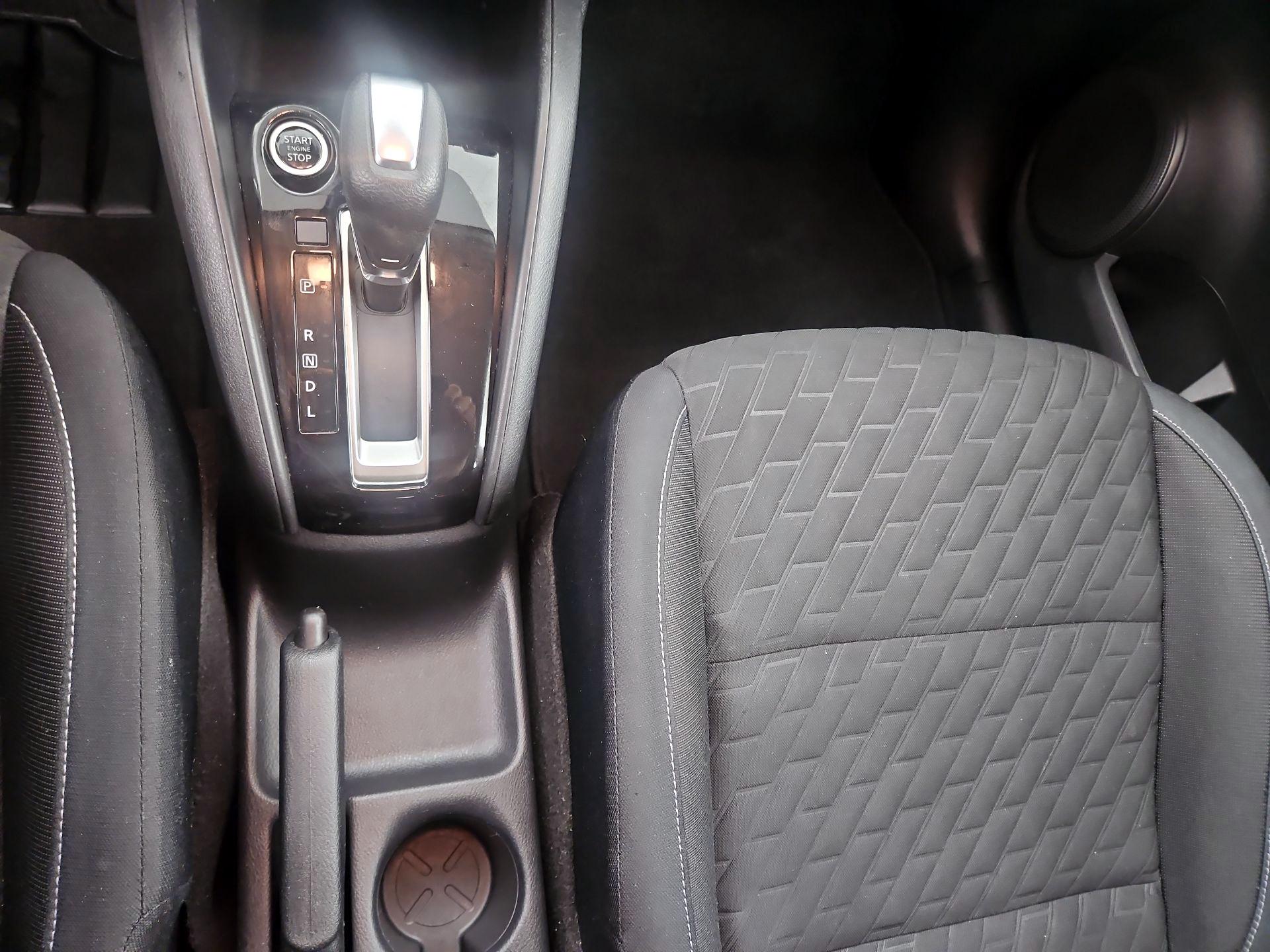 Thumbnail: 2021 Nissan Kicks - 17