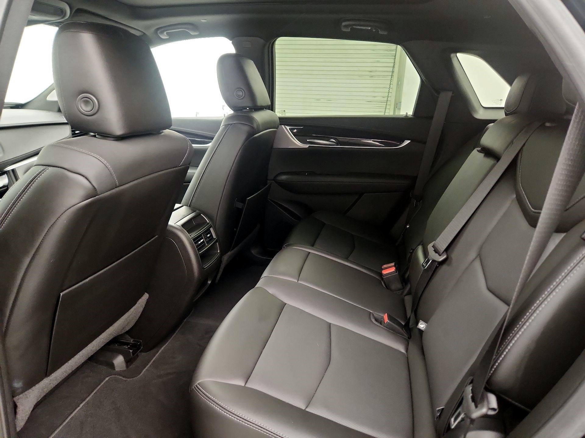Thumbnail: 2022 Cadillac XT5 - 19