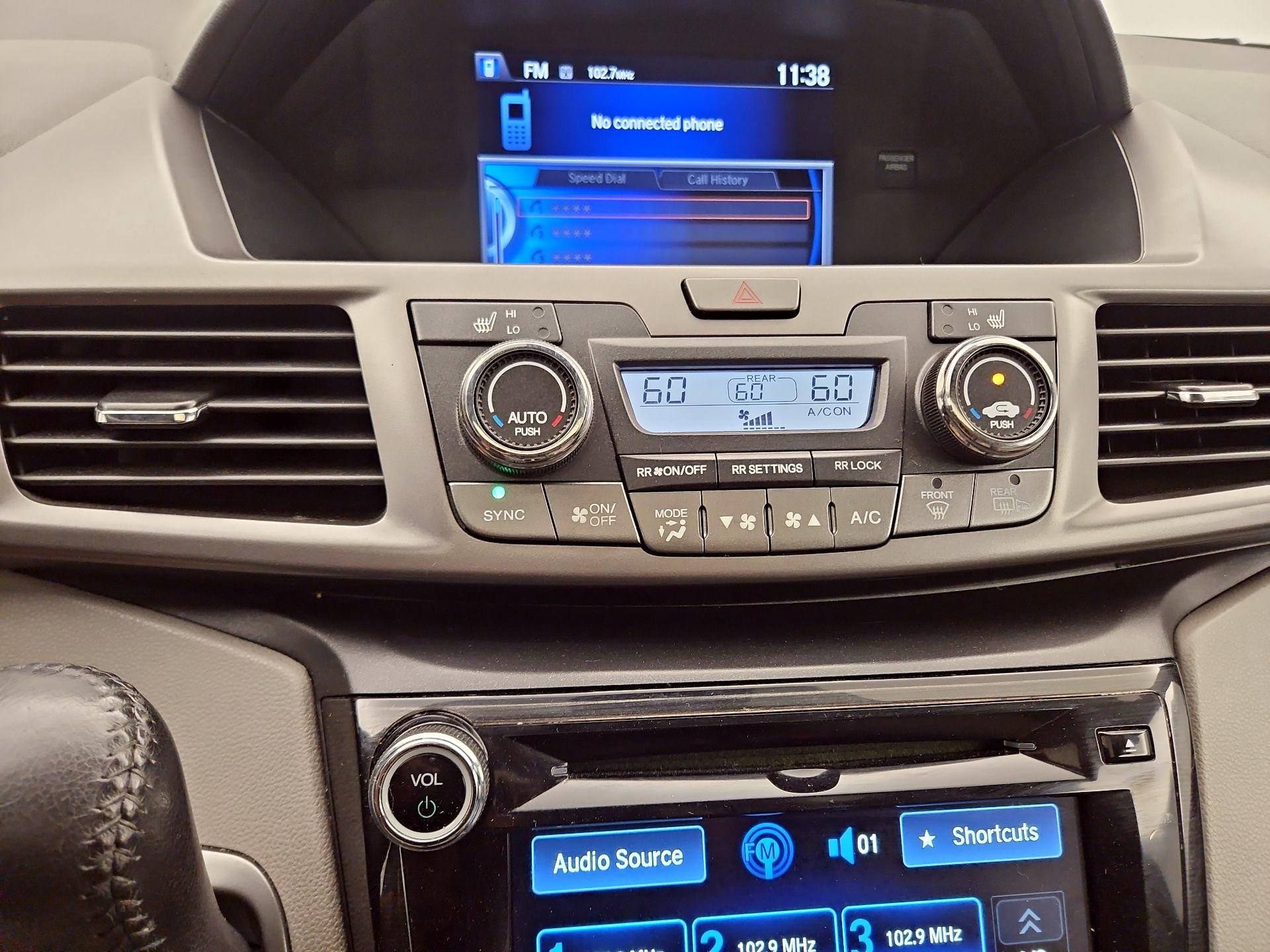 Thumbnail: 2015 Honda Odyssey - 17
