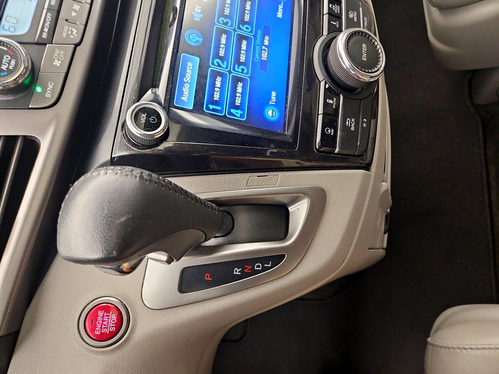 Thumbnail: 2015 Honda Odyssey - 18