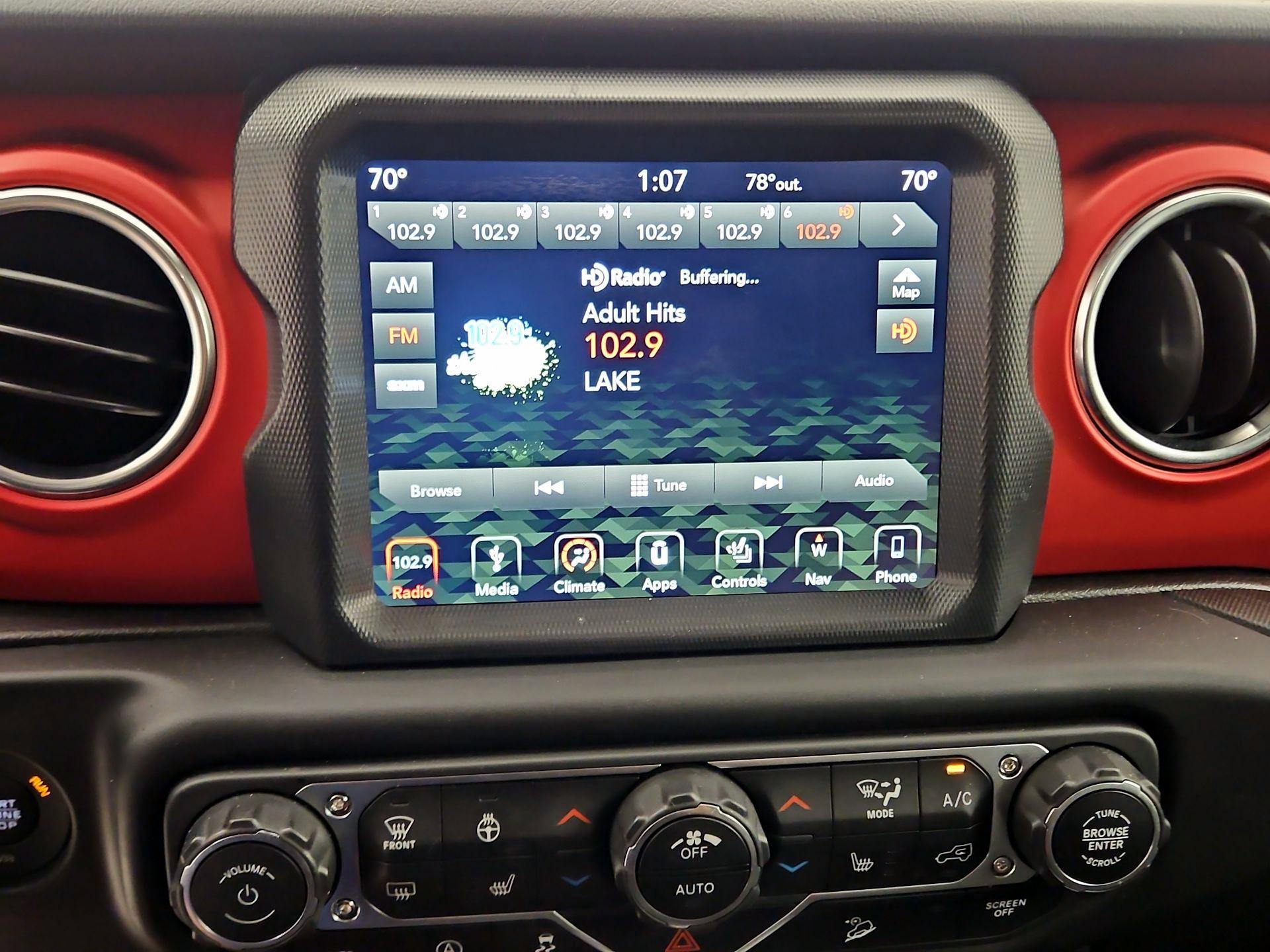 Thumbnail: 2019 Jeep Wrangler - 15