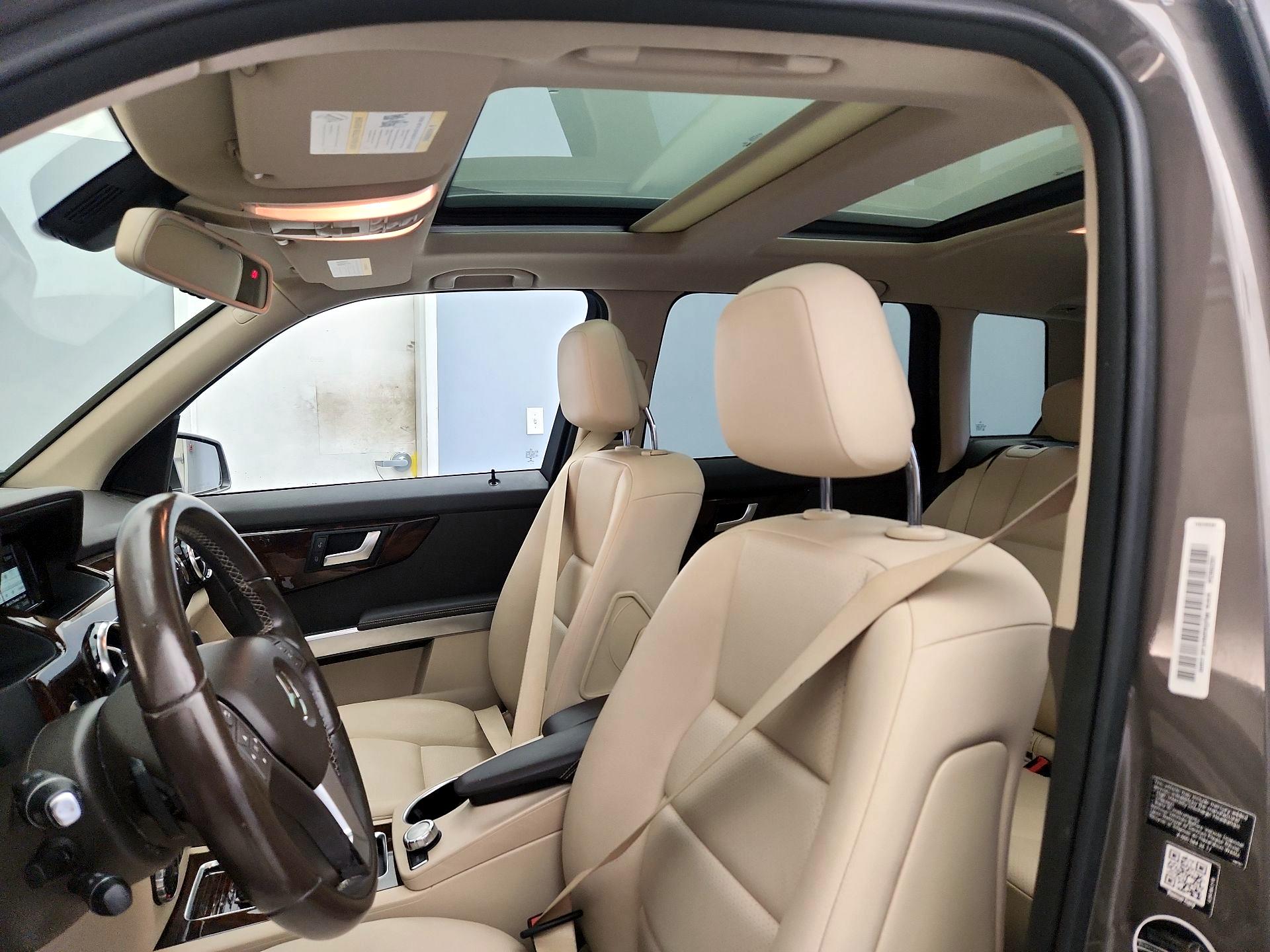 Thumbnail: 2015 Mercedes-Benz GLK - 19