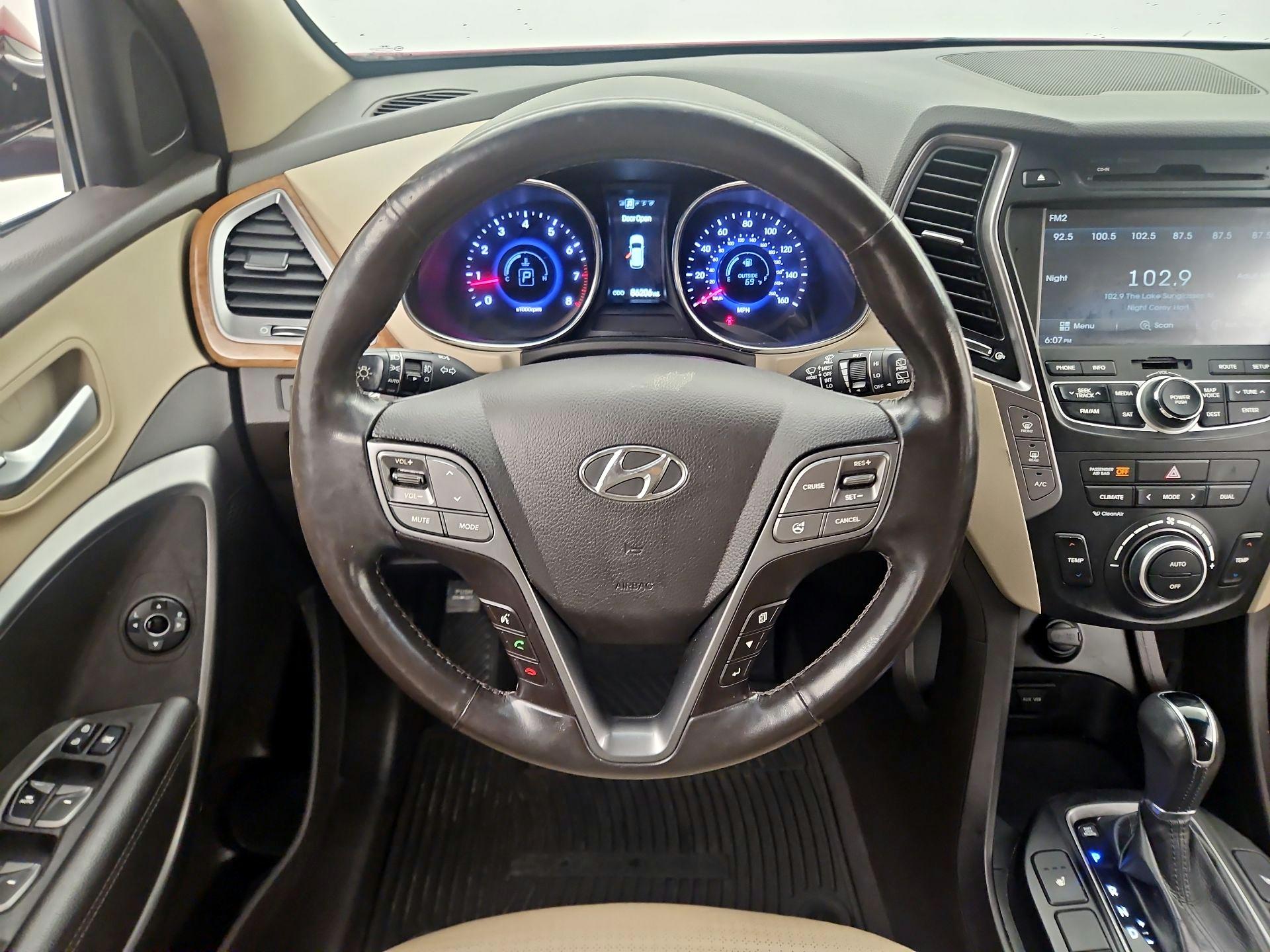 Thumbnail: 2013 Hyundai Santa Fe - 10