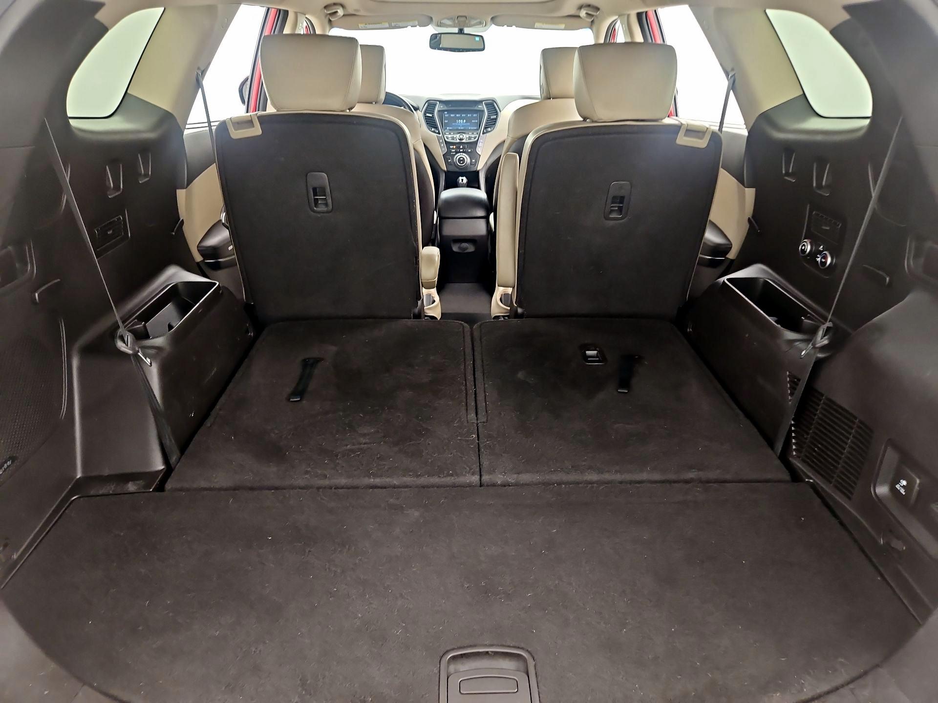 Thumbnail: 2013 Hyundai Santa Fe - 20