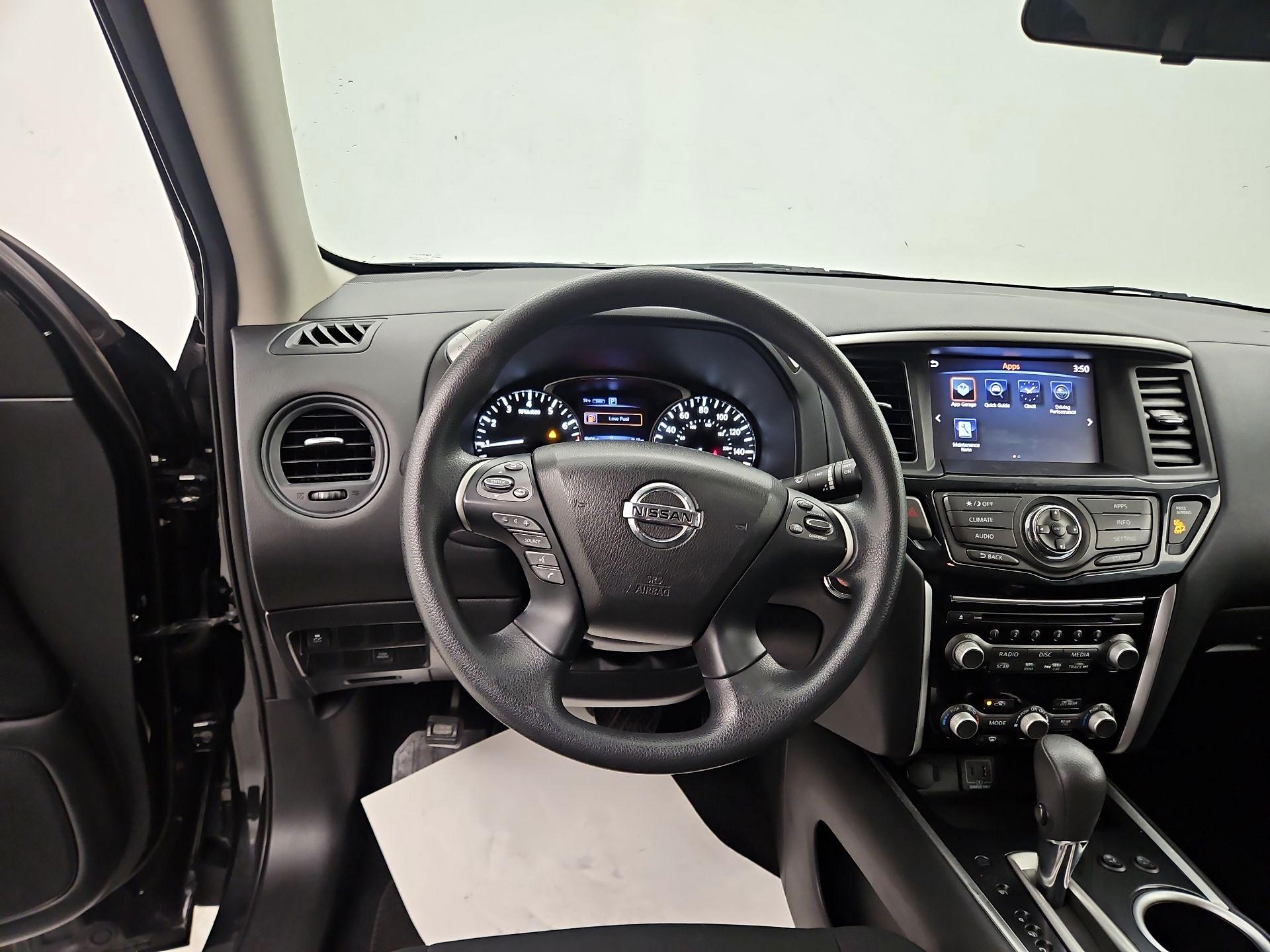 Thumbnail: 2019 Nissan Pathfinder - 10